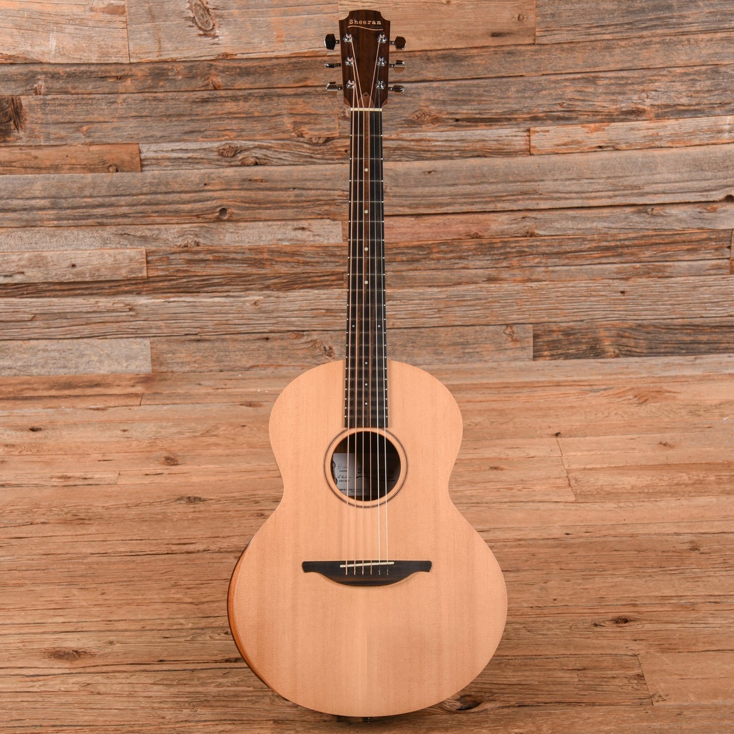 Sheeran by Lowden S02 Natural