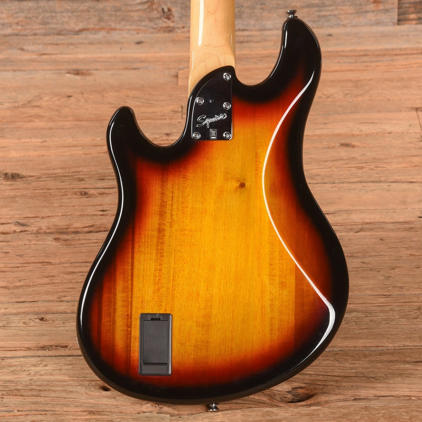 Squier Deluxe Dimension Bass Sunburst 2015