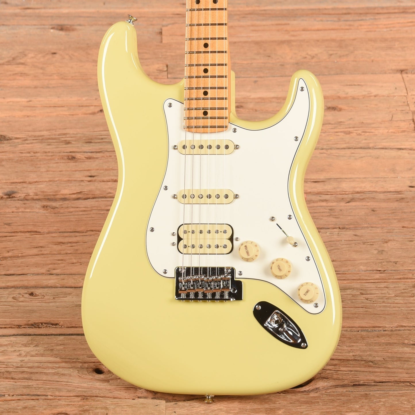 Fender Player II Stratocaster HSS Hialeah Yellow