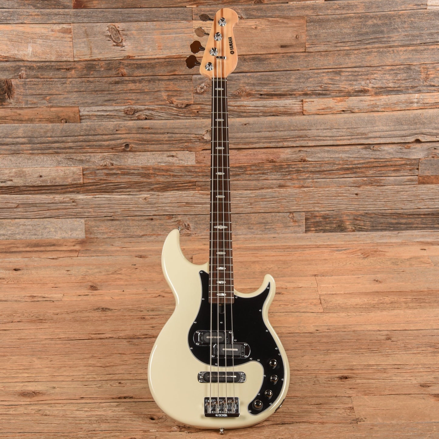 Yamaha BB1024X White