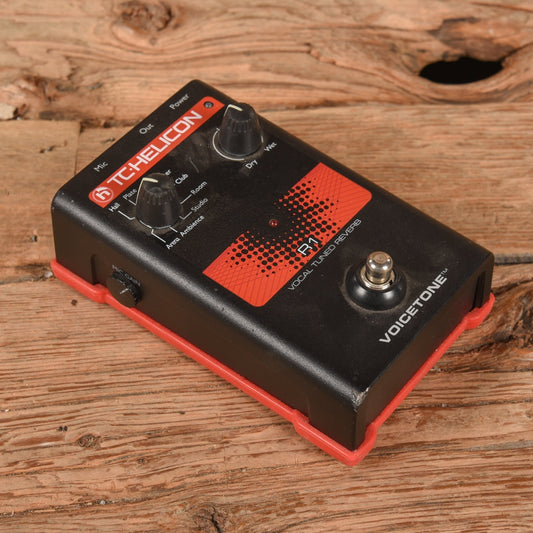 TC Helicon VoiceTone R1