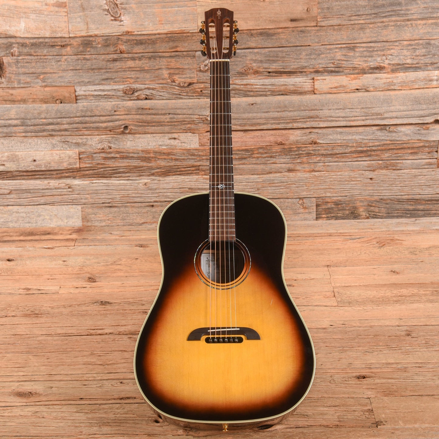 Alvarez DYMR70 Yairi Masterworks Dreadnought Solid AAA Sitka Spruce/Solid East Indian Rosewood Sunburst