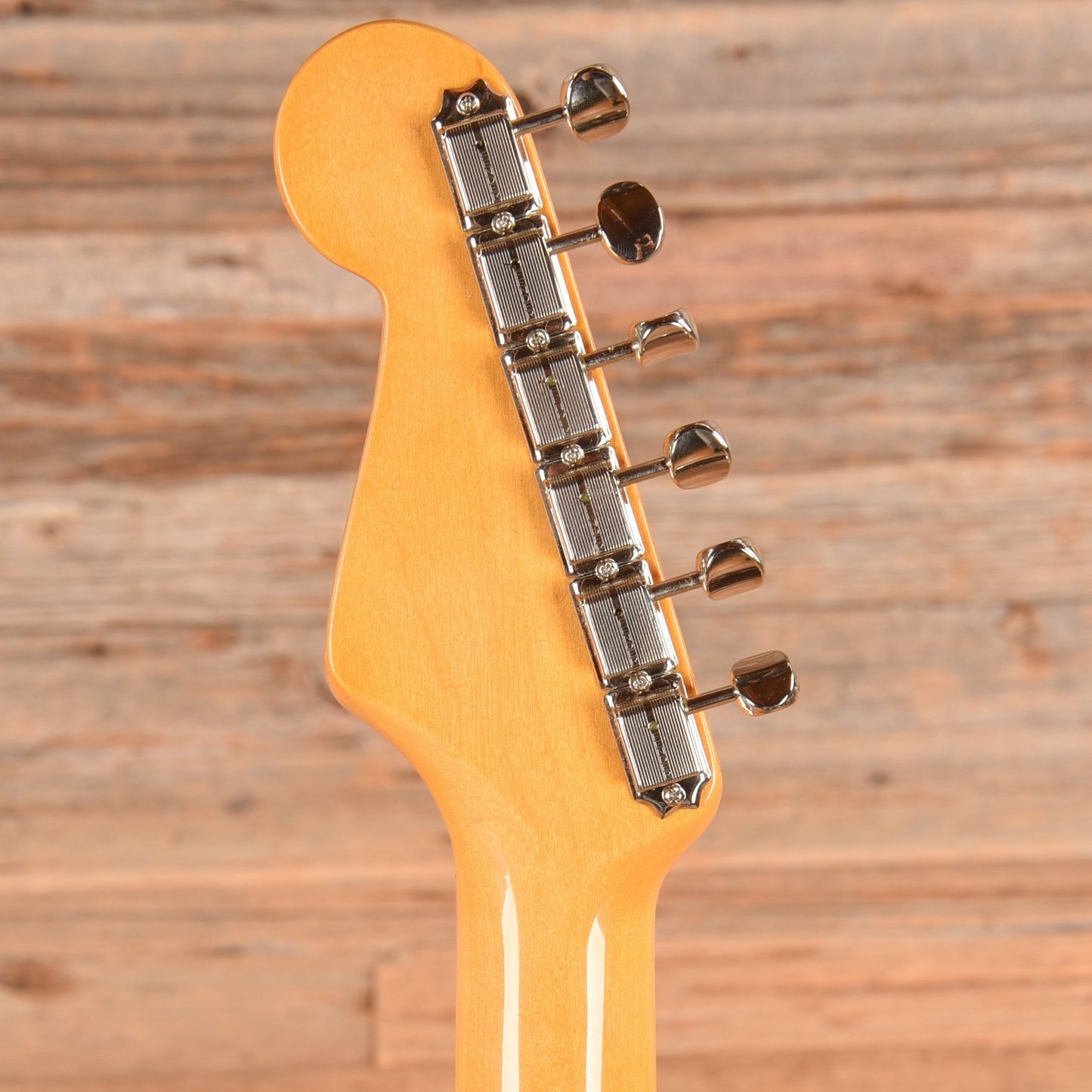 Fender 70th Anniversary American Vintage II '54 Stratocaster Sunburst 2024