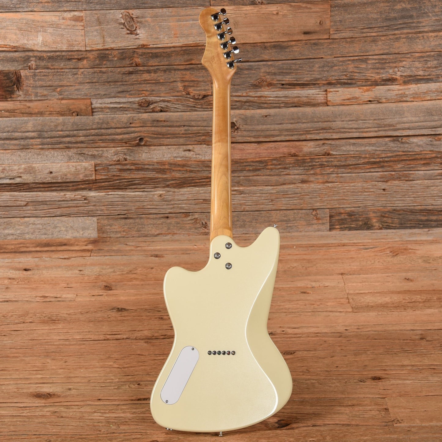 Harmony Silhouette Pearl White