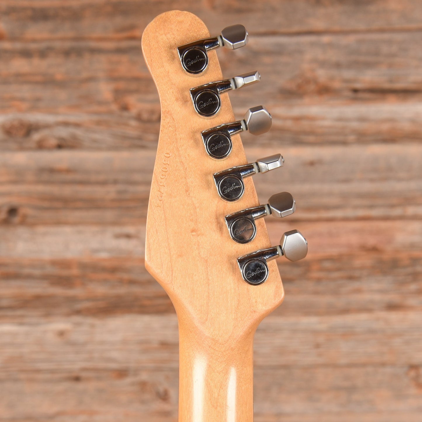 Godin Model SDxt Red