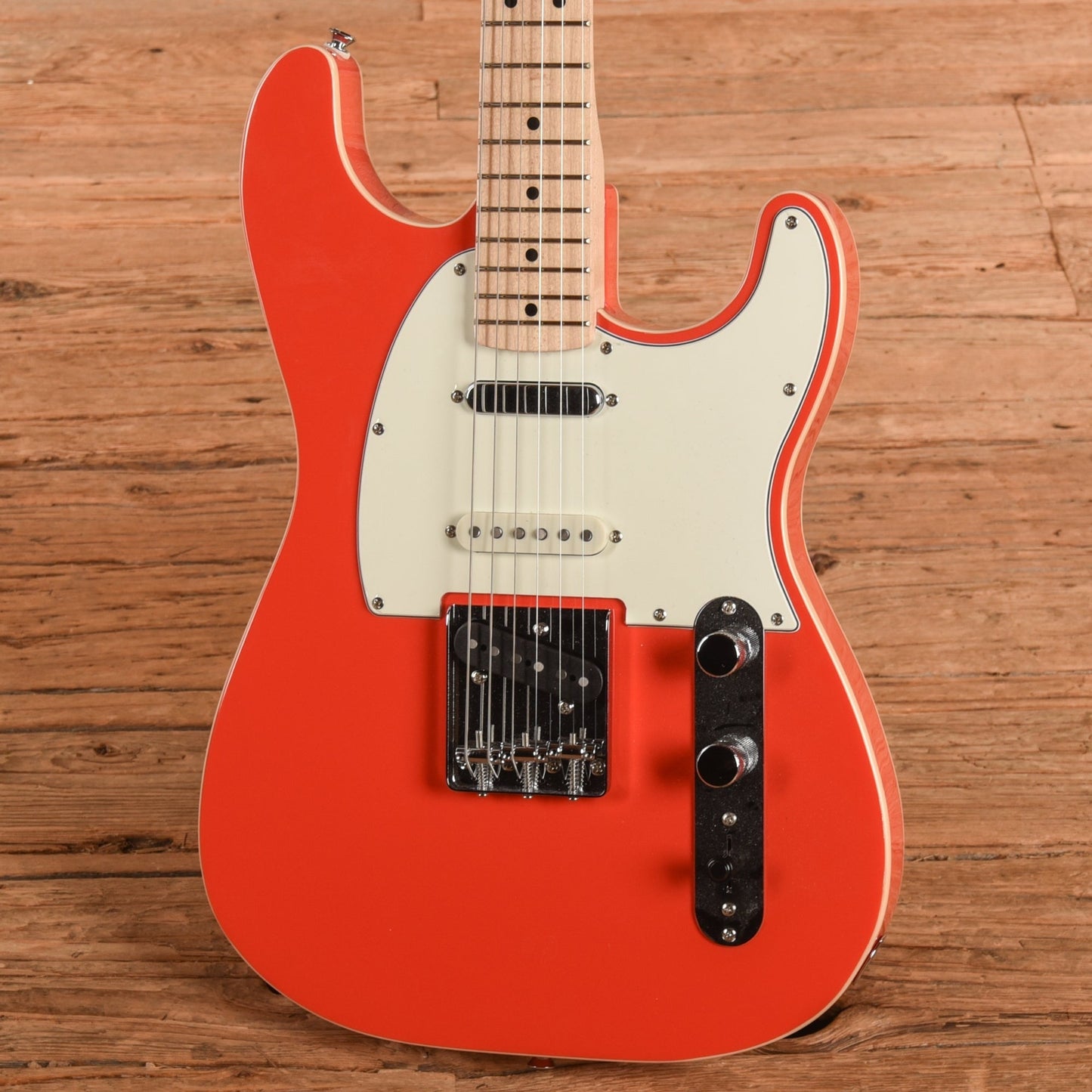 Squier Paranormal Nashville Stratocaster Fiesta Red 2023