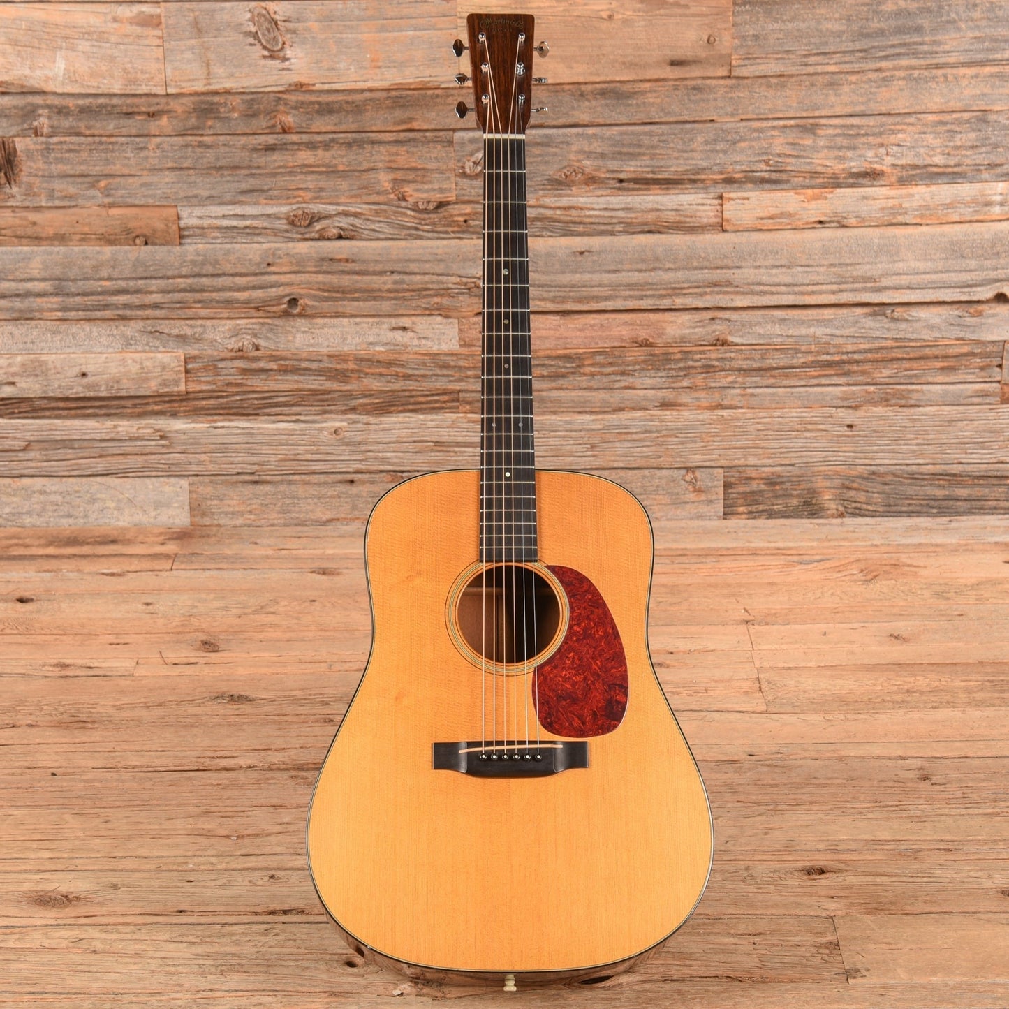 Martin D-18V Natural 1999