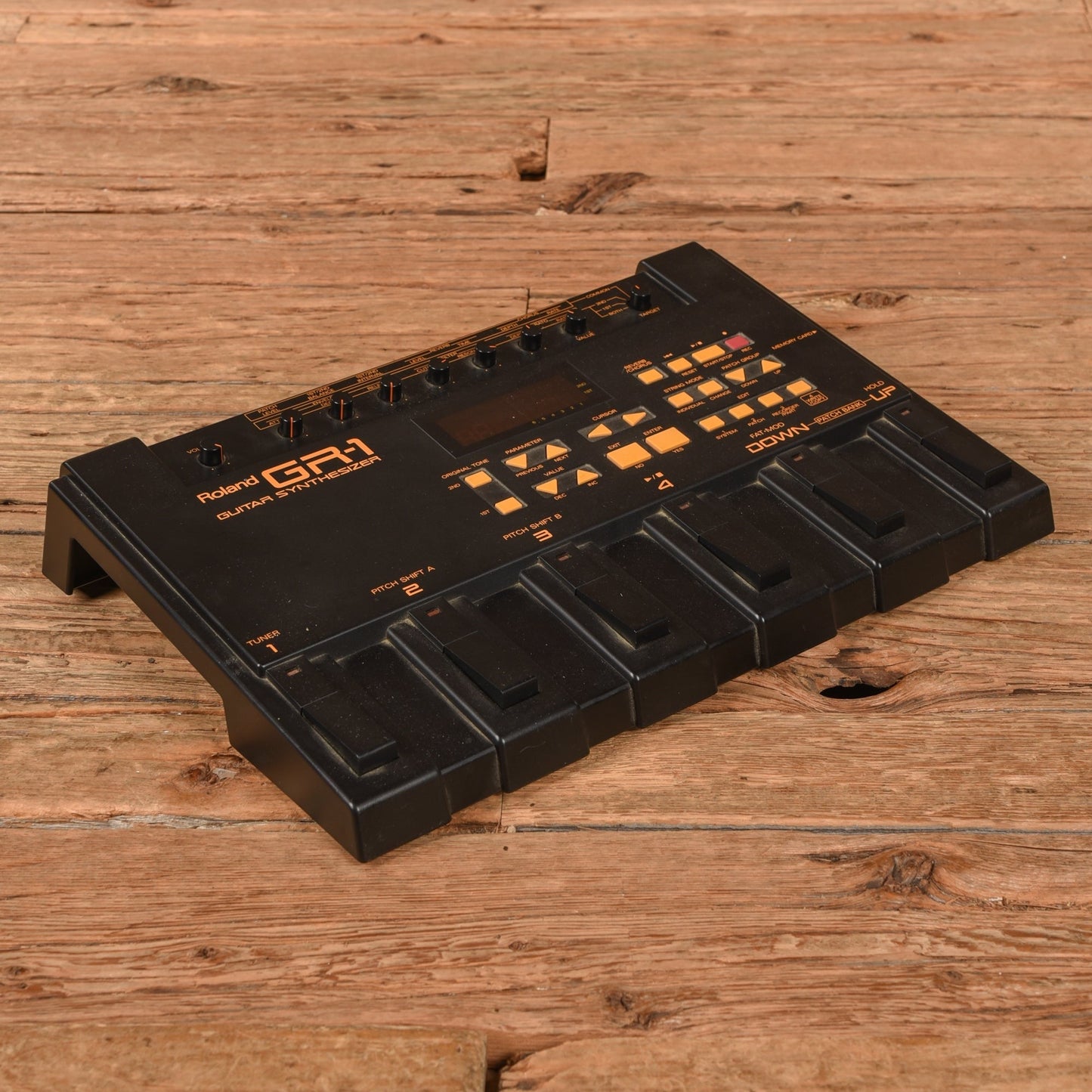 Roland GR-1 Guitar Synthesizer