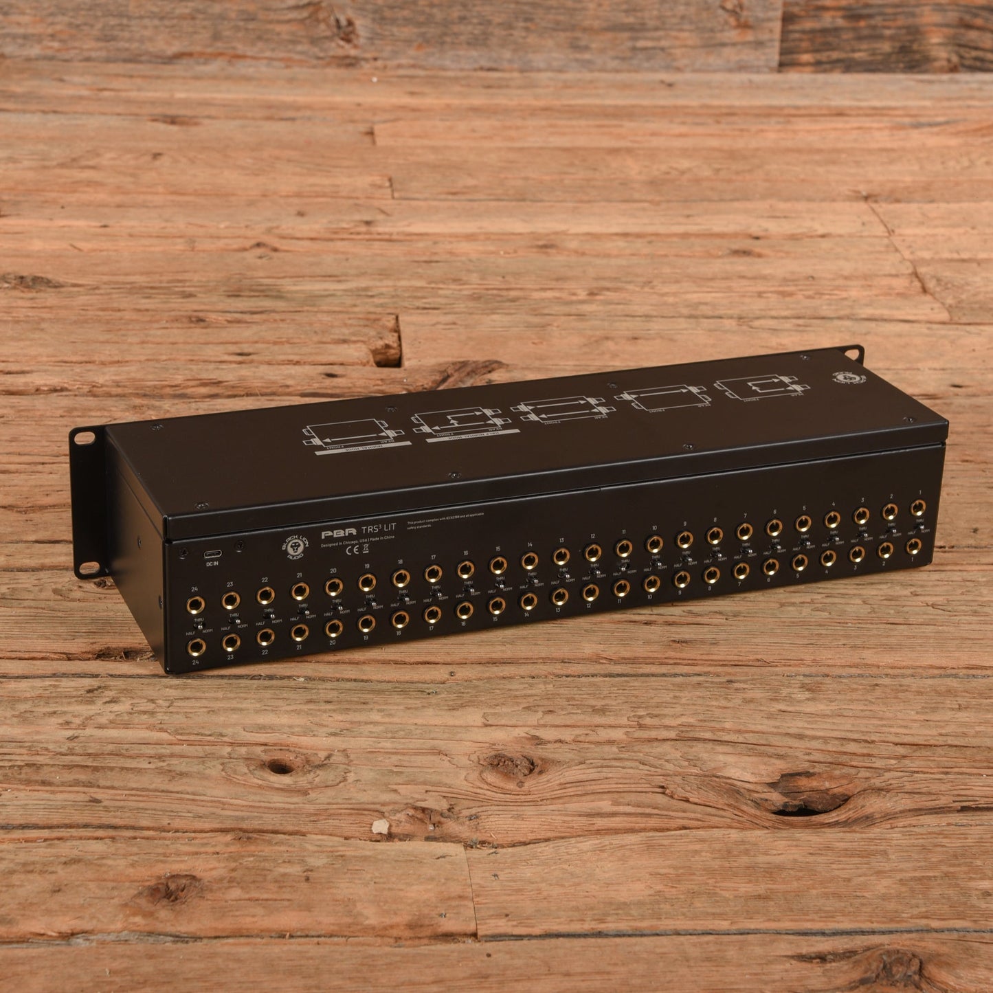 Black Lion Audio PBR TRS3 LIT 48-Point Gold-Plated TRS Patchbay w/ Customizable LED display