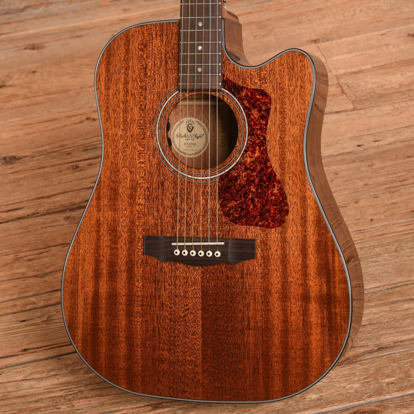 Guild D-120CE Brown