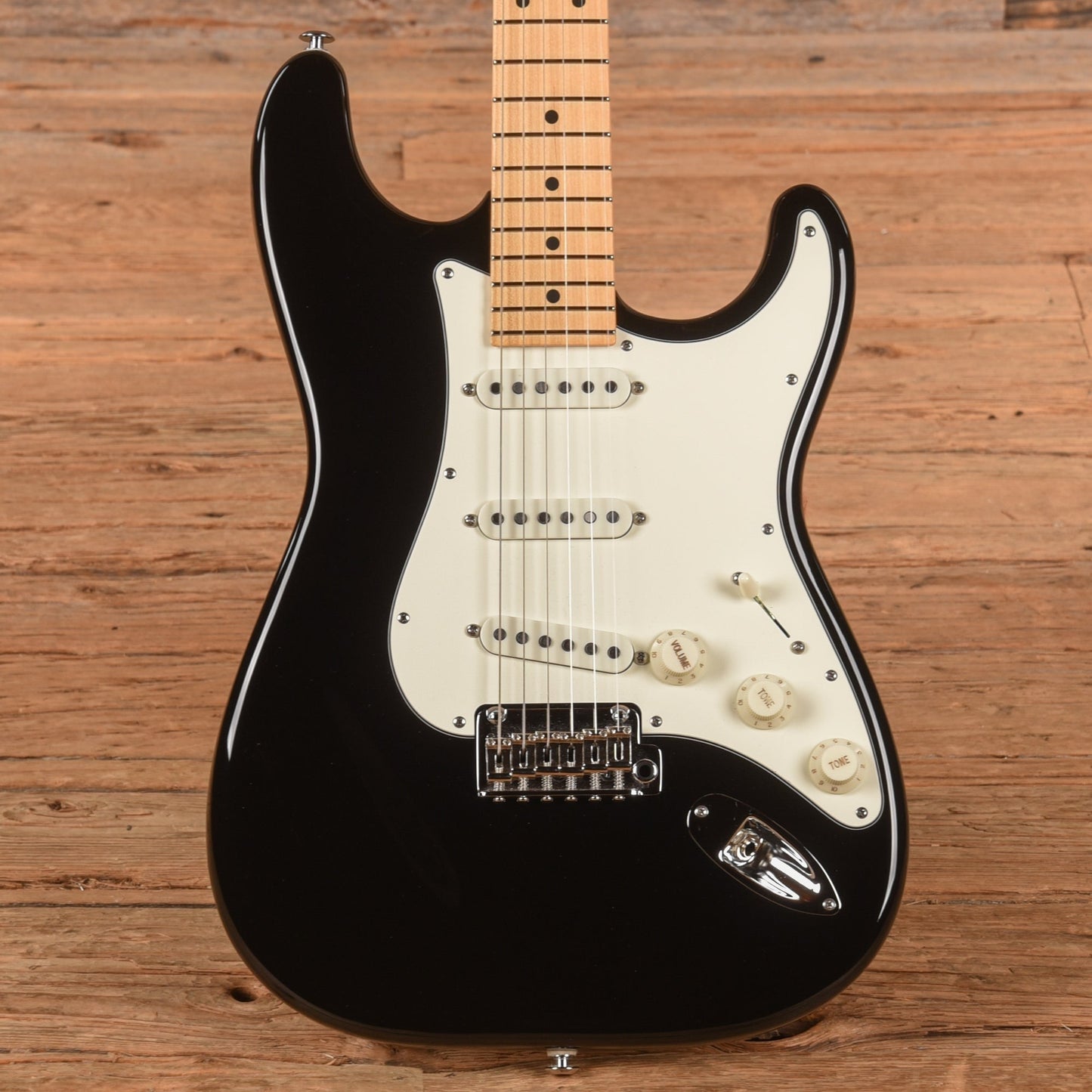 Suhr Classic S Black