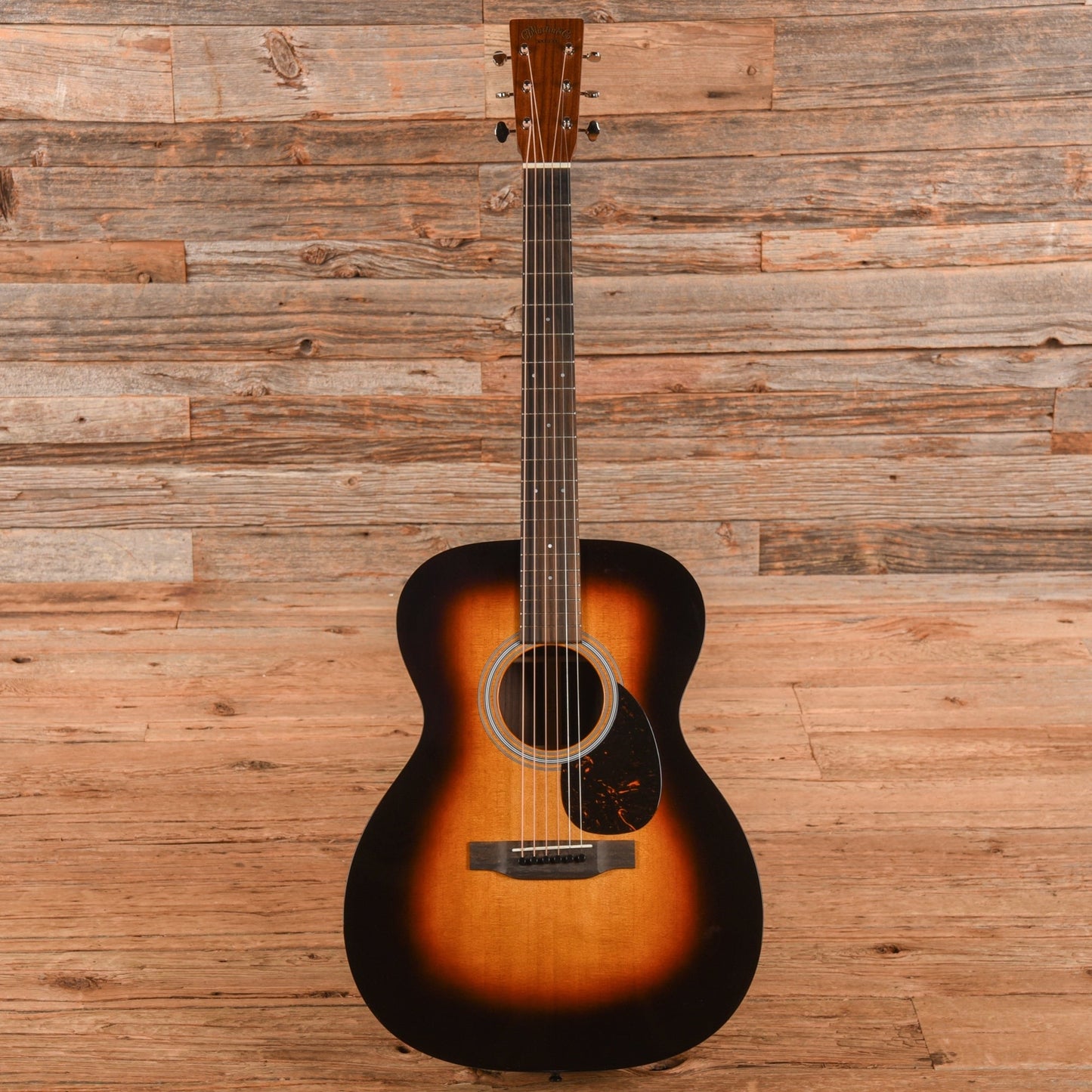 Martin Standard Series OM-21 Sunburst 2024