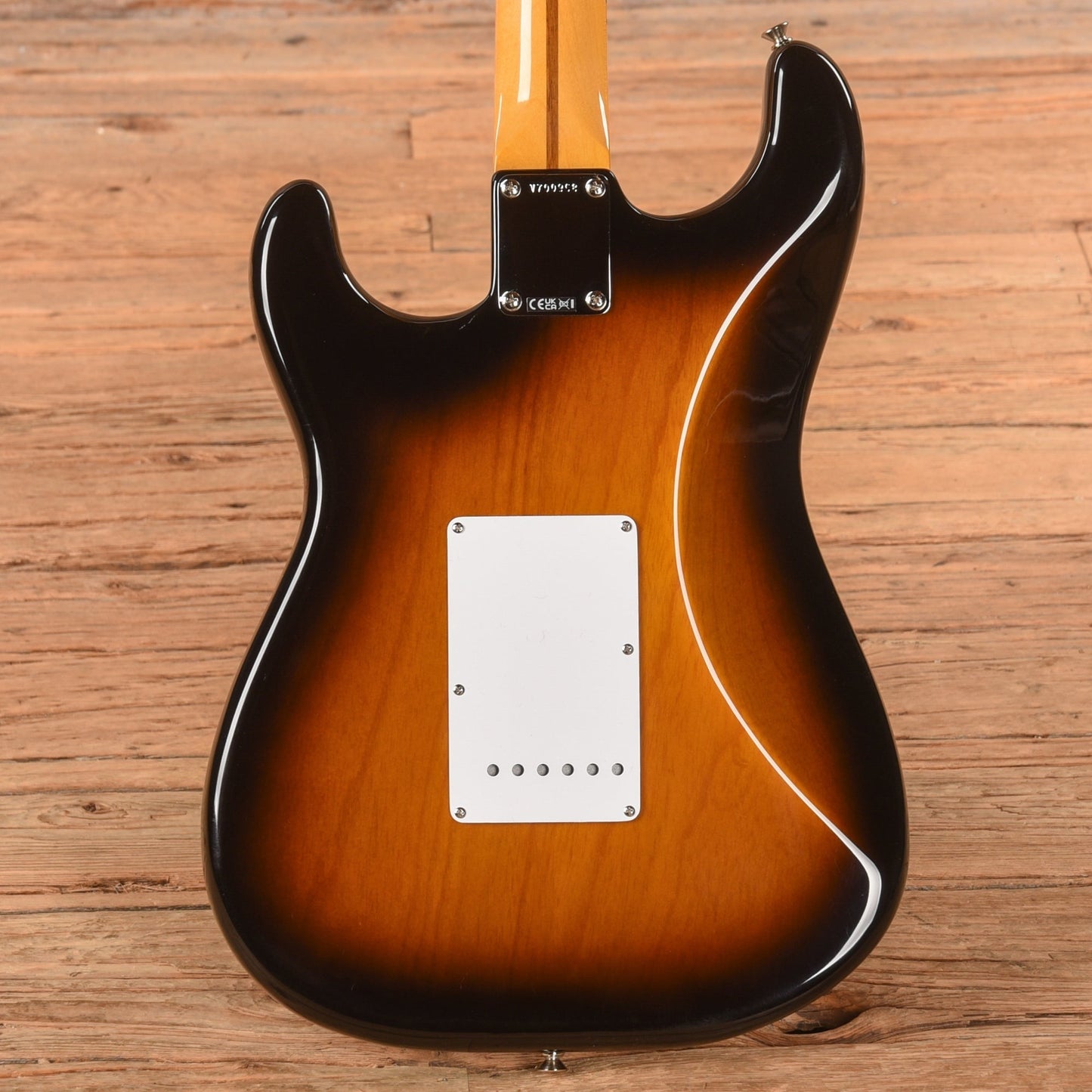 Fender 70th Anniversary American Vintage II '54 Stratocaster Sunburst 2024
