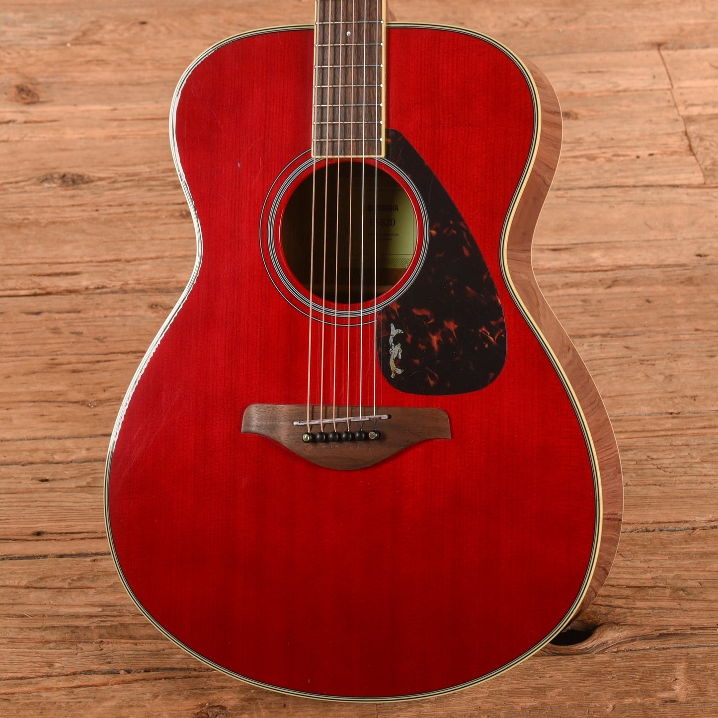 Yamaha FS820 Cherry
