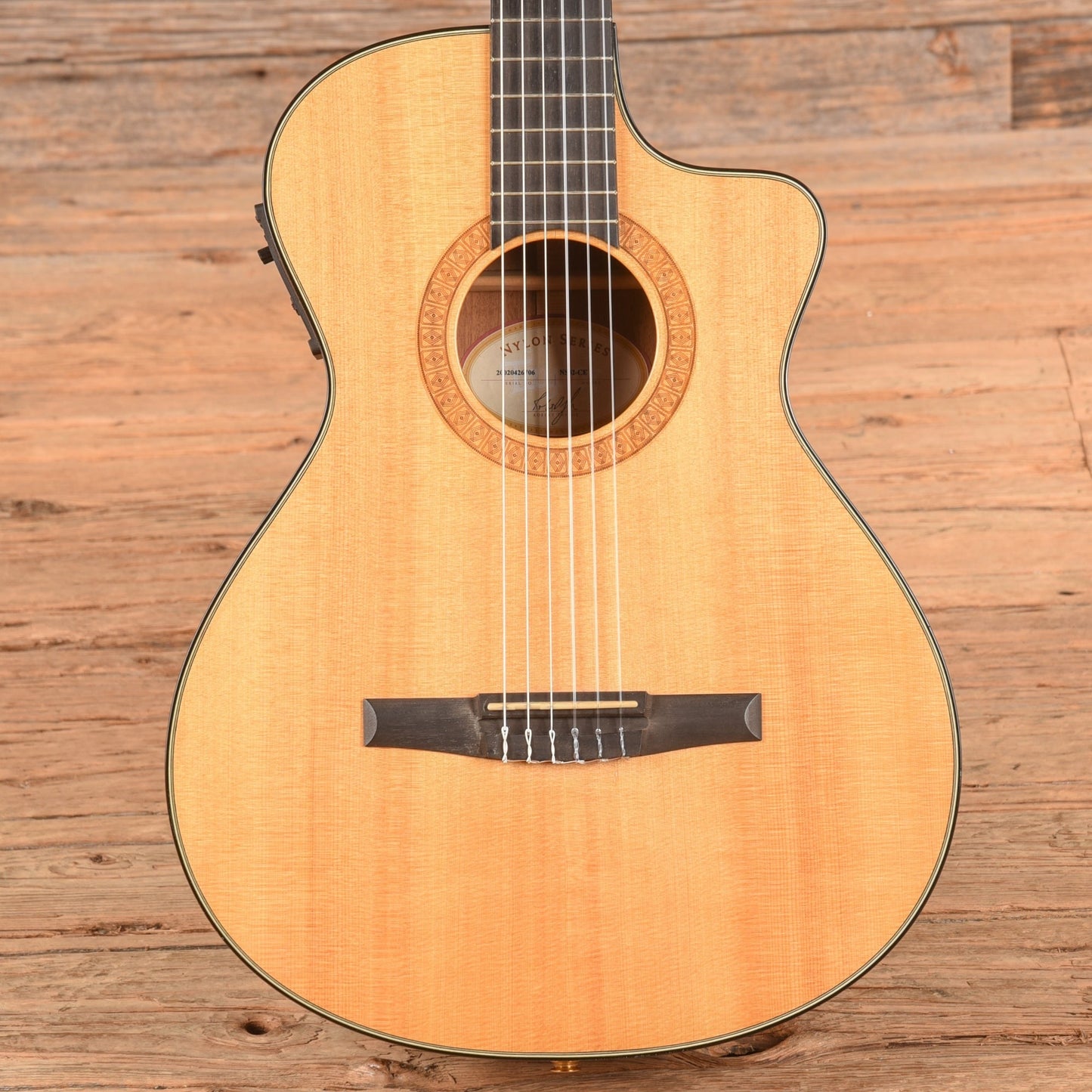 Taylor NS32ce Natural 2002
