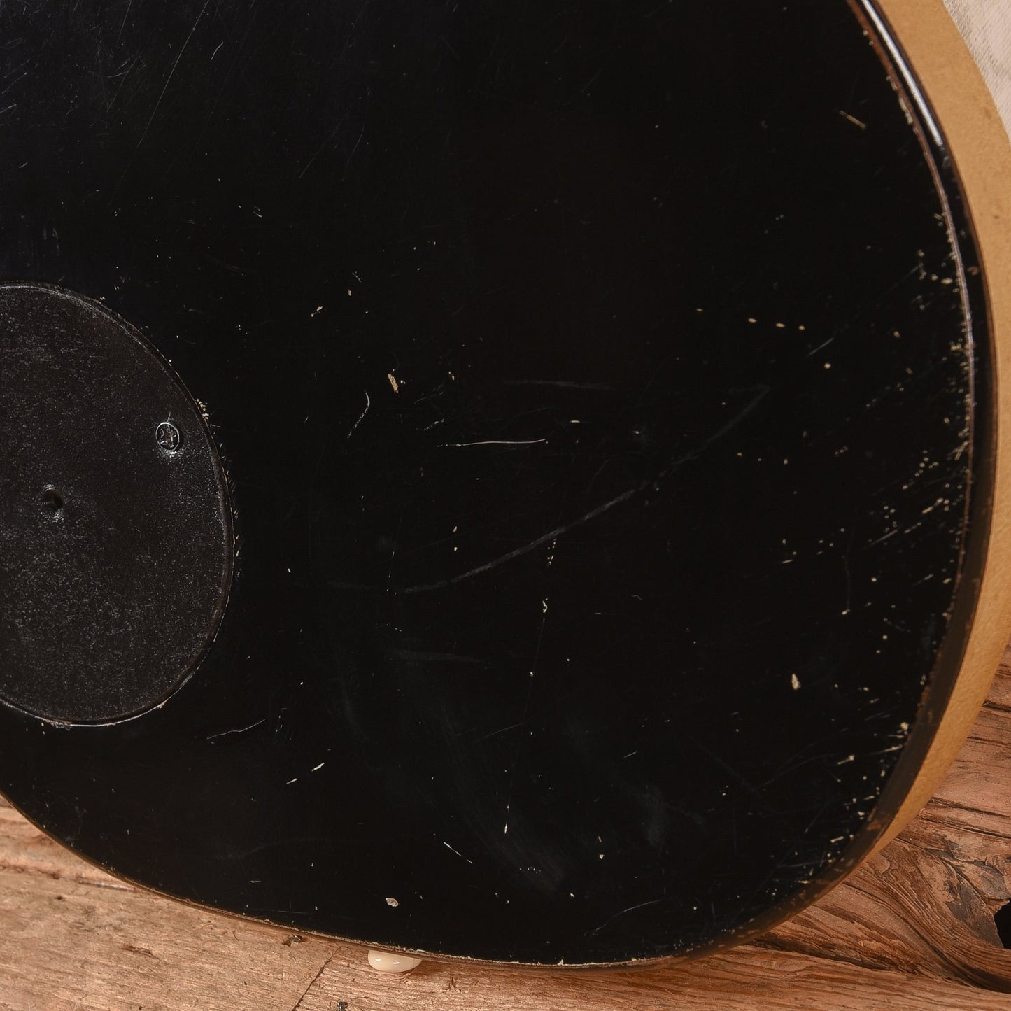 Silvertone Peanut Body Black 1960s