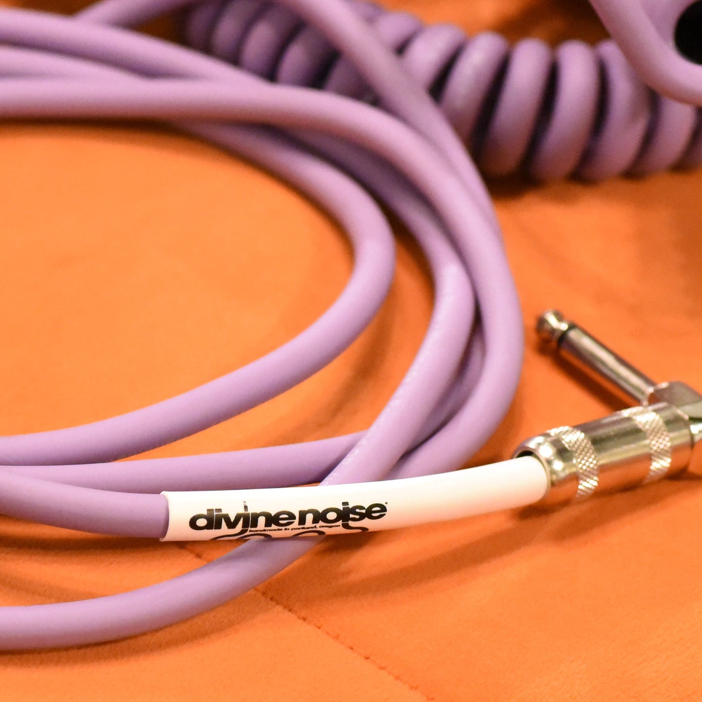 Divine Noise 50/50 Instrument Cable 30' Right Angle/Straight Lavender Haze