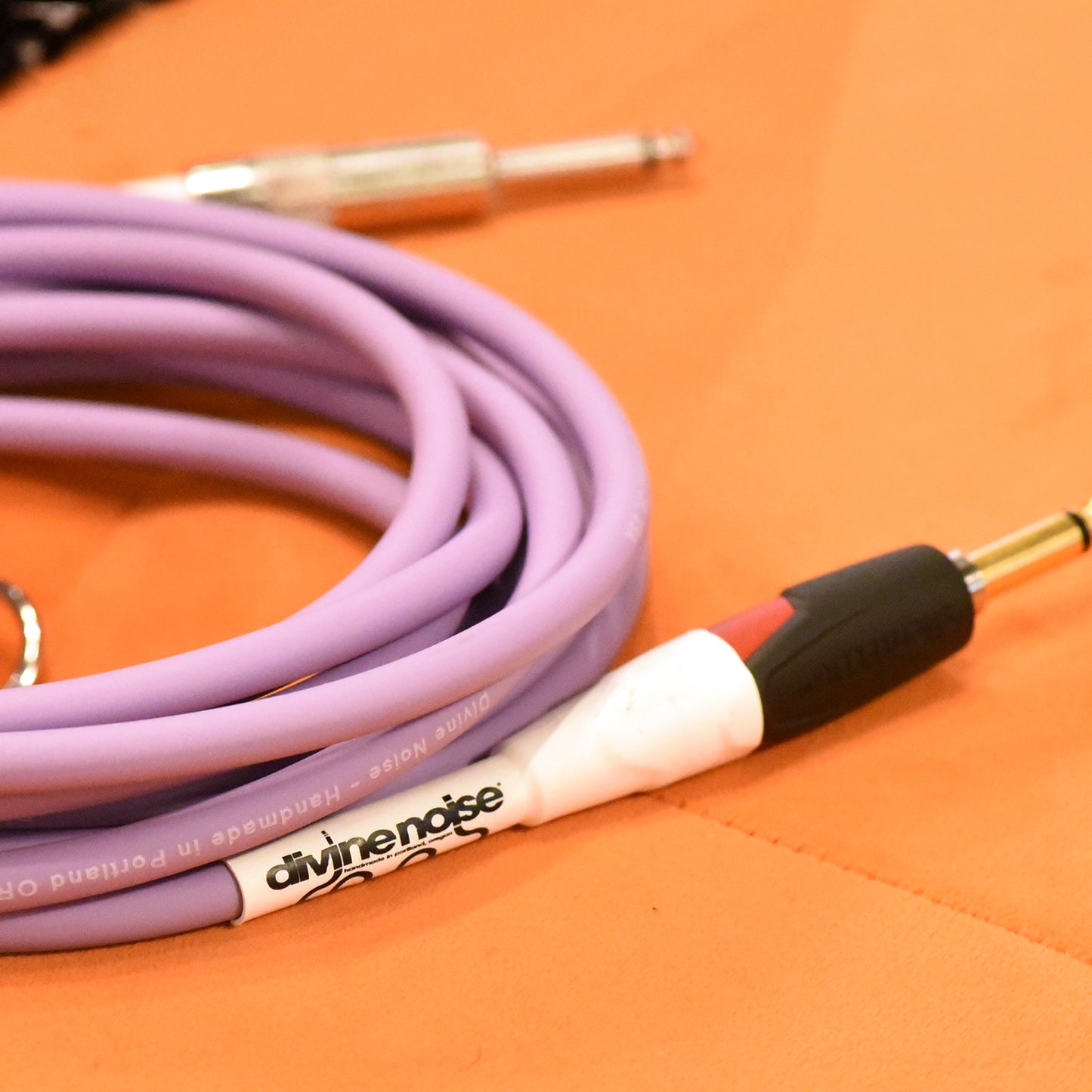 Divine Noise Instrument Cable 15' Straight Silent/Straight Lavender Haze