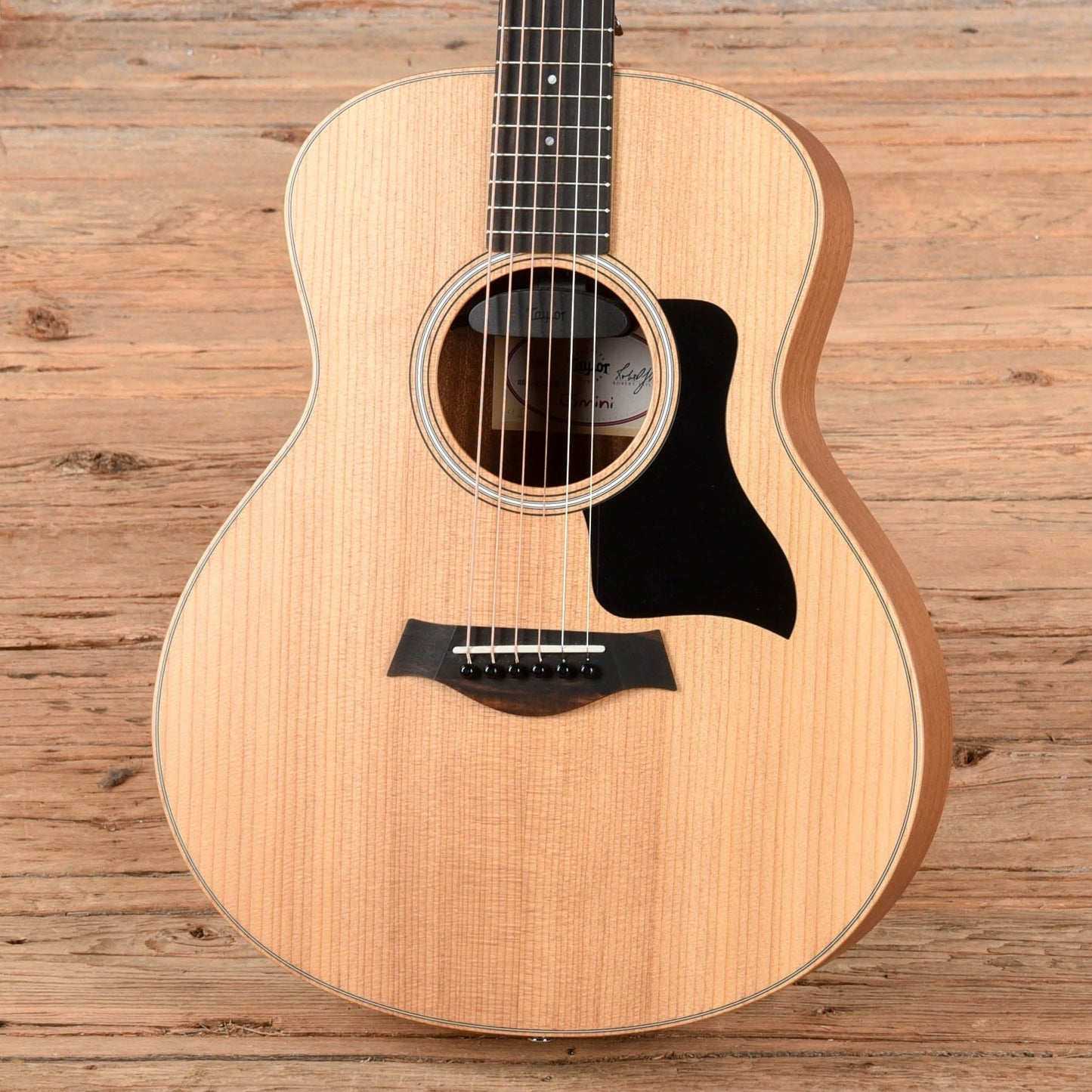 Taylor GS Mini Sapele w/ES-Go Pickup Natural 2025