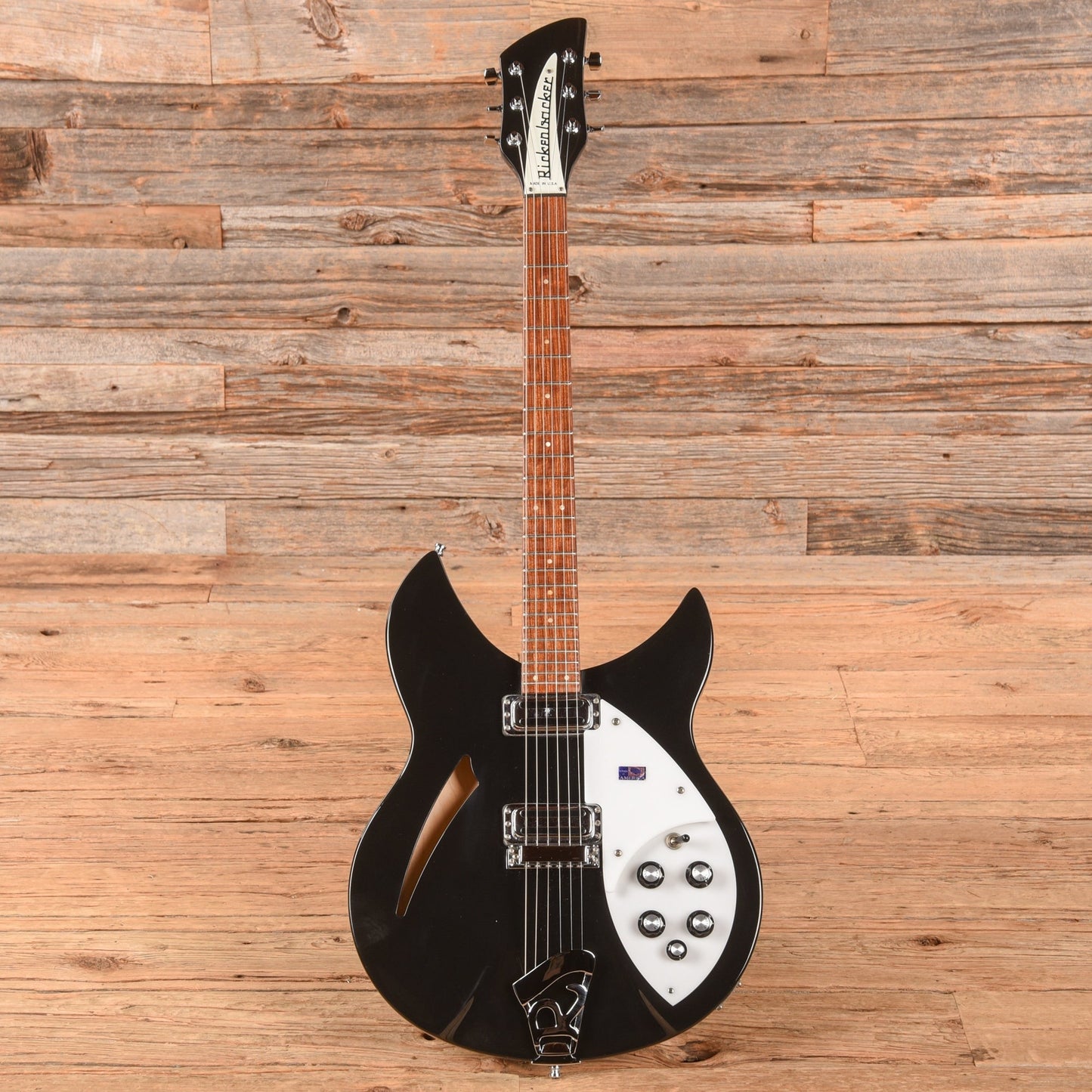 Rickenbacker 330 Jetglo 2005