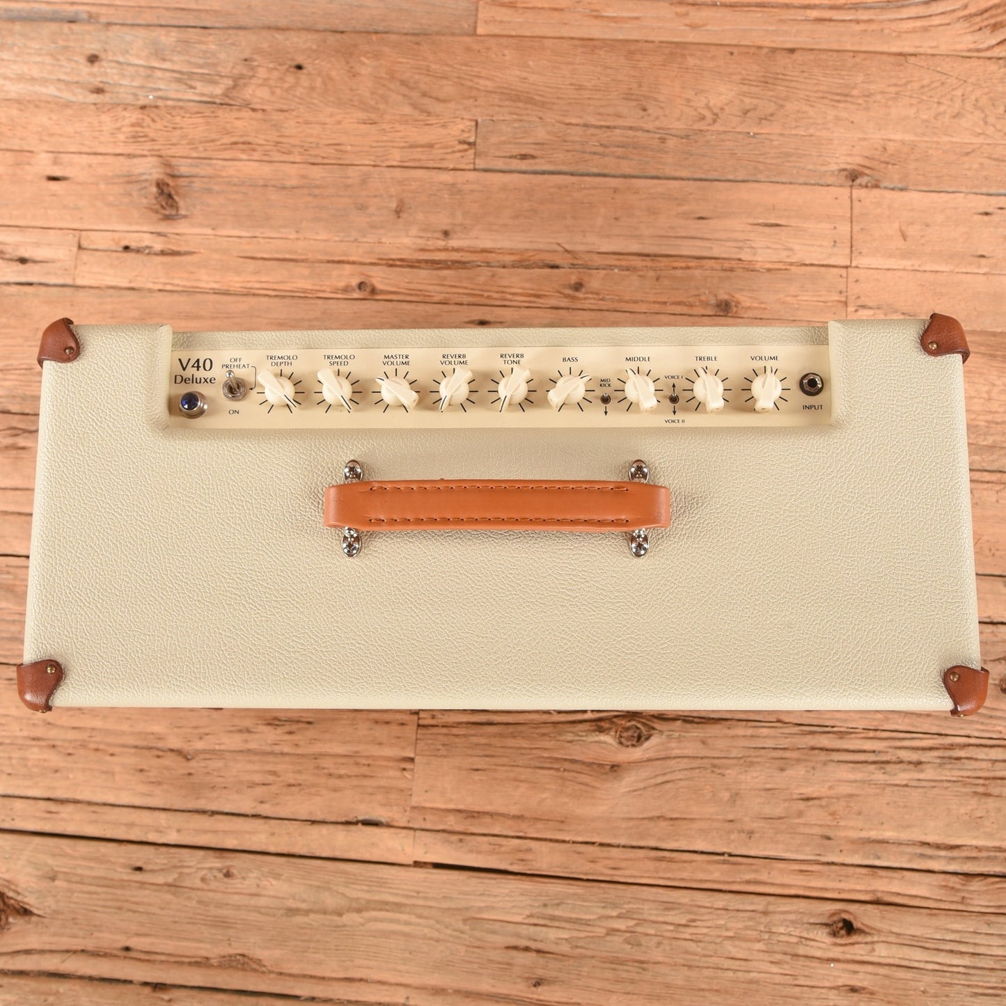 Victory V40 Deluxe Heritage Series 42-Watt 1x12" Guitar Combo