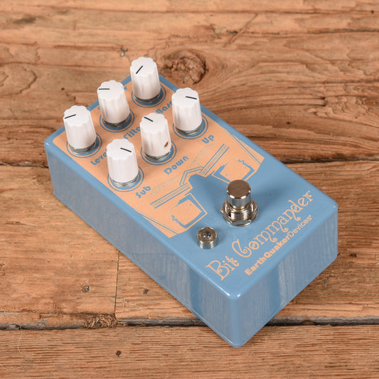 Earthquaker Devices Bit Commander Analog Octave Synth