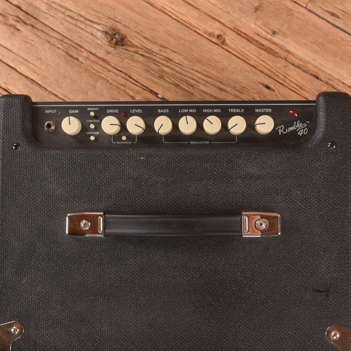 Fender Rumble 40 V3 40-Watt 1x10" Bass Combo Amp