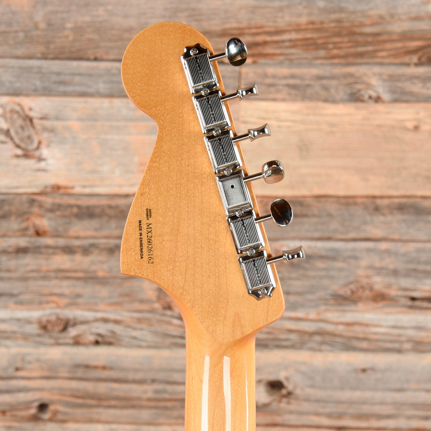 Fender Vintera III Early '60s Bass VI Olympic White