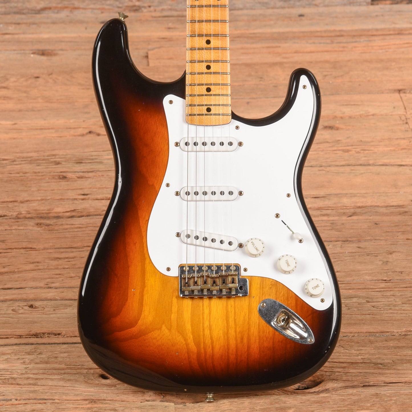 Fender Custom Shop Limited Edition 70th Anniversary '54 Stratocaster Reissue Journeyman Relic Sunburst 2024
