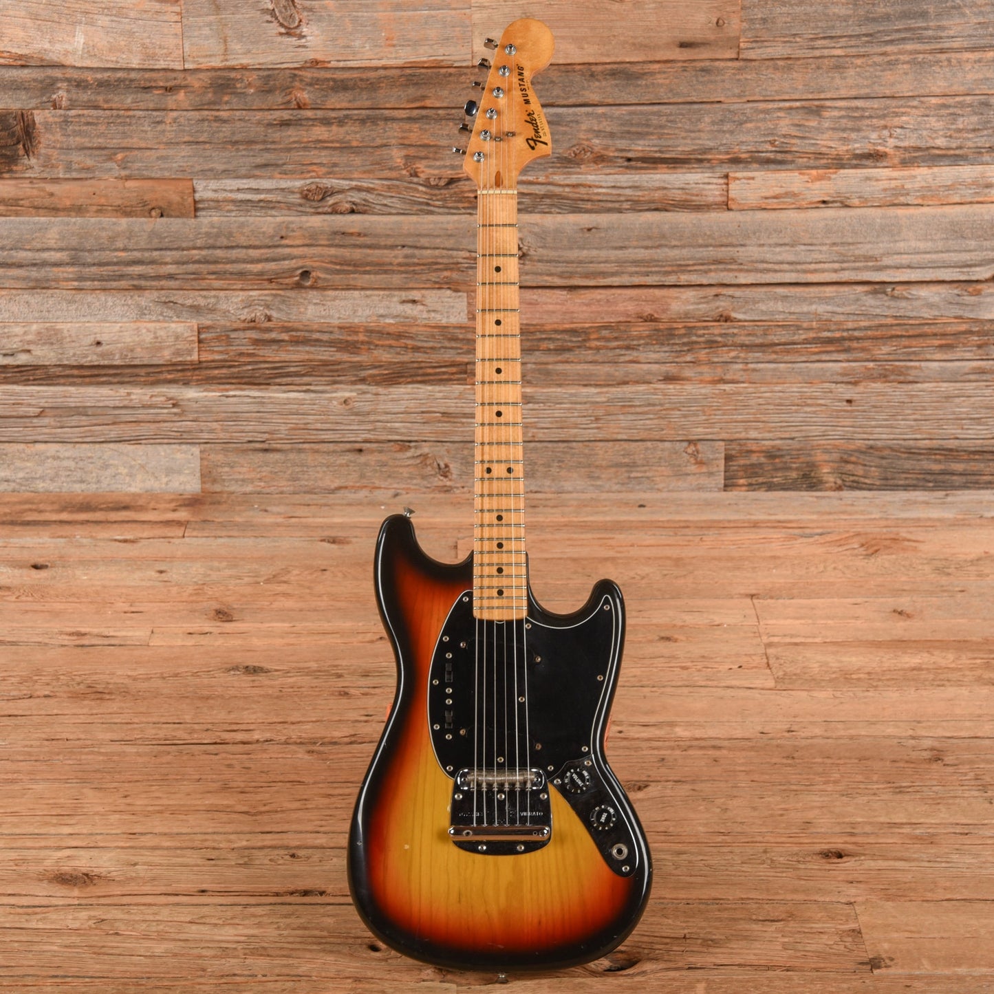 Fender Mustang Sunburst 1977