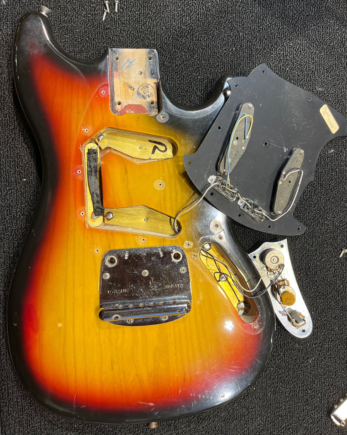 Fender Mustang Sunburst 1977