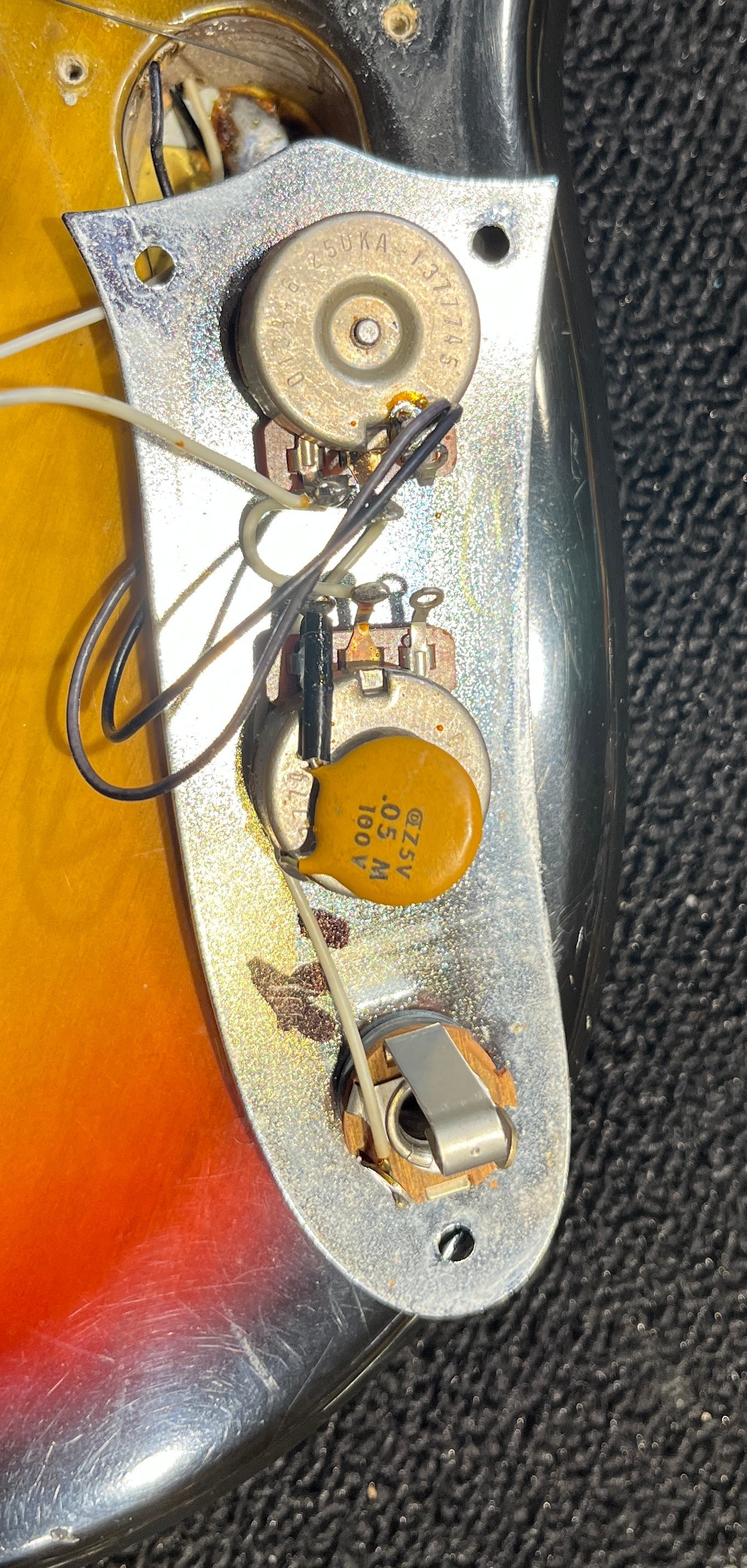 Fender Mustang Sunburst 1977