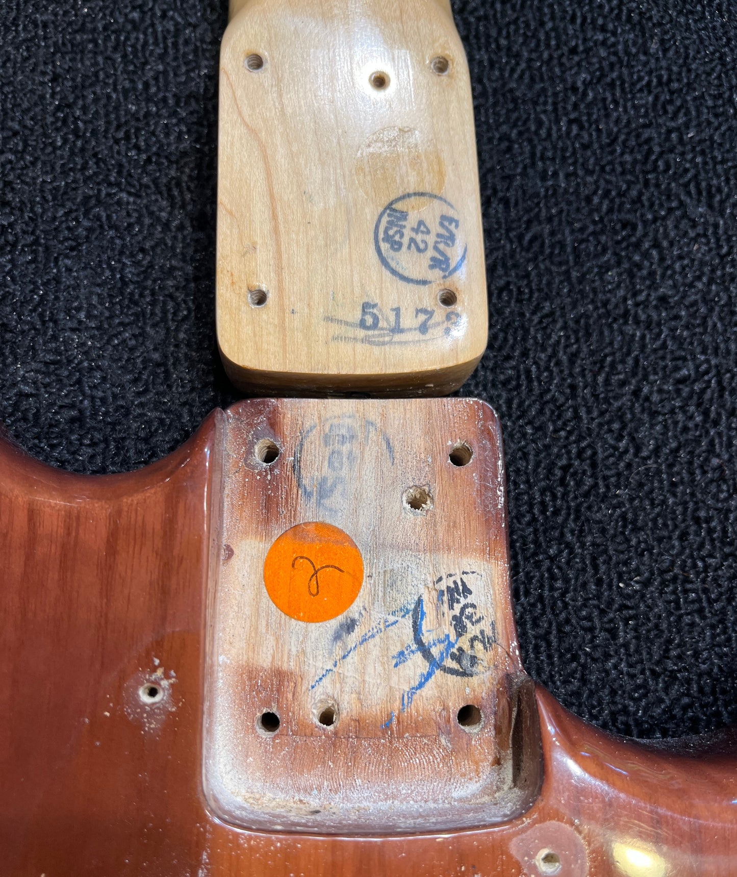 Fender Mustang Walnut 1977