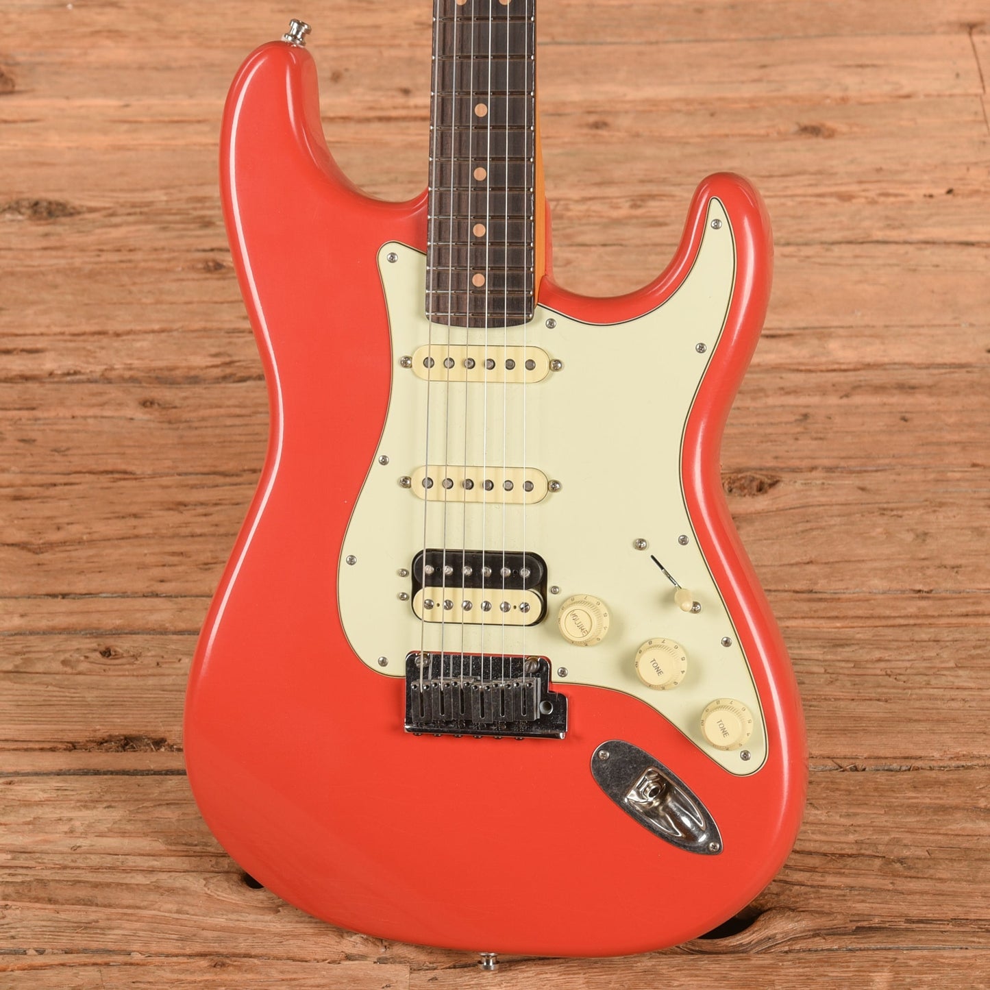 Fender Ultra Luxe Vintage 60's Stratocaster HSS Fiesta Red 2025