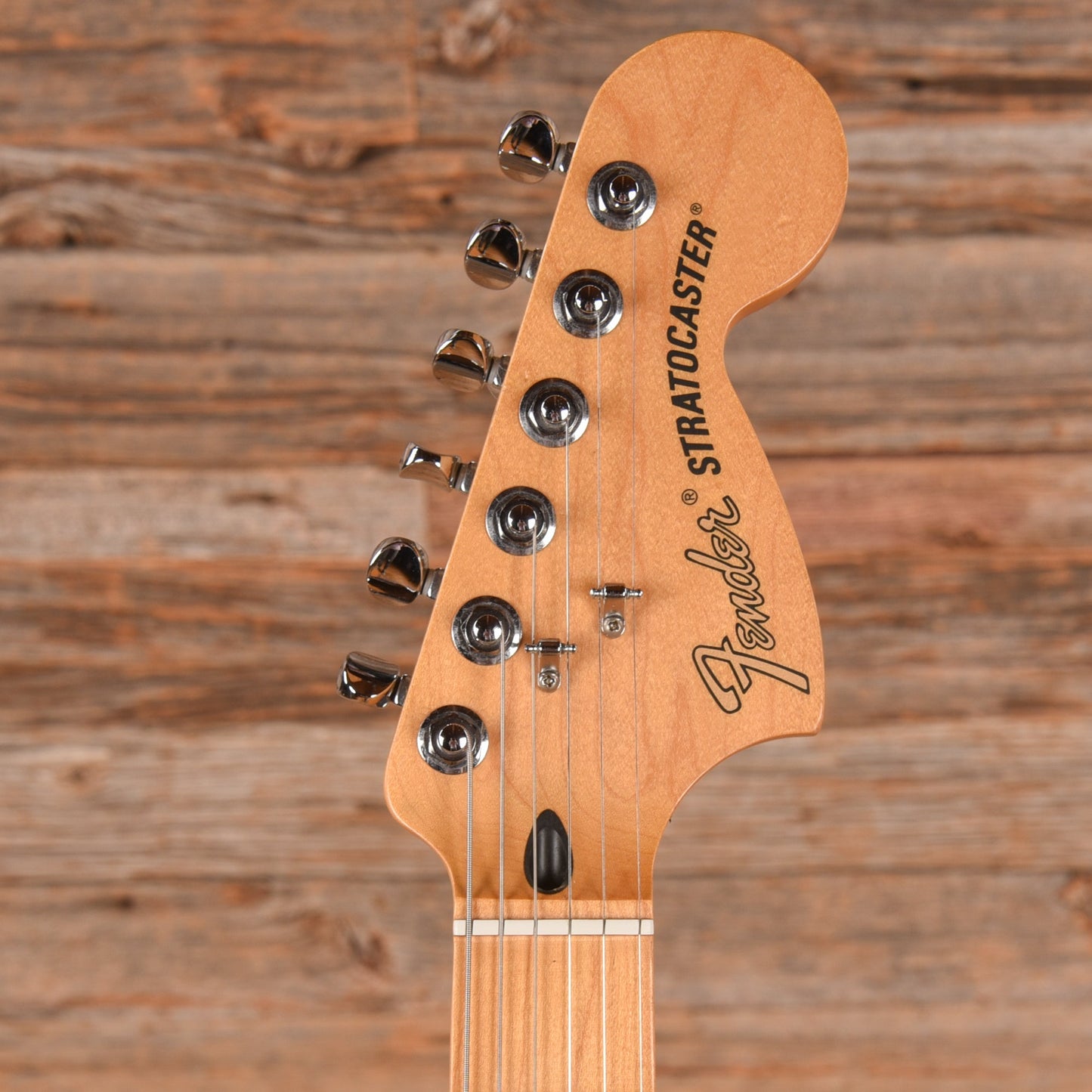 Fender Deluxe Roadhouse Stratocaster Vintage White 2018