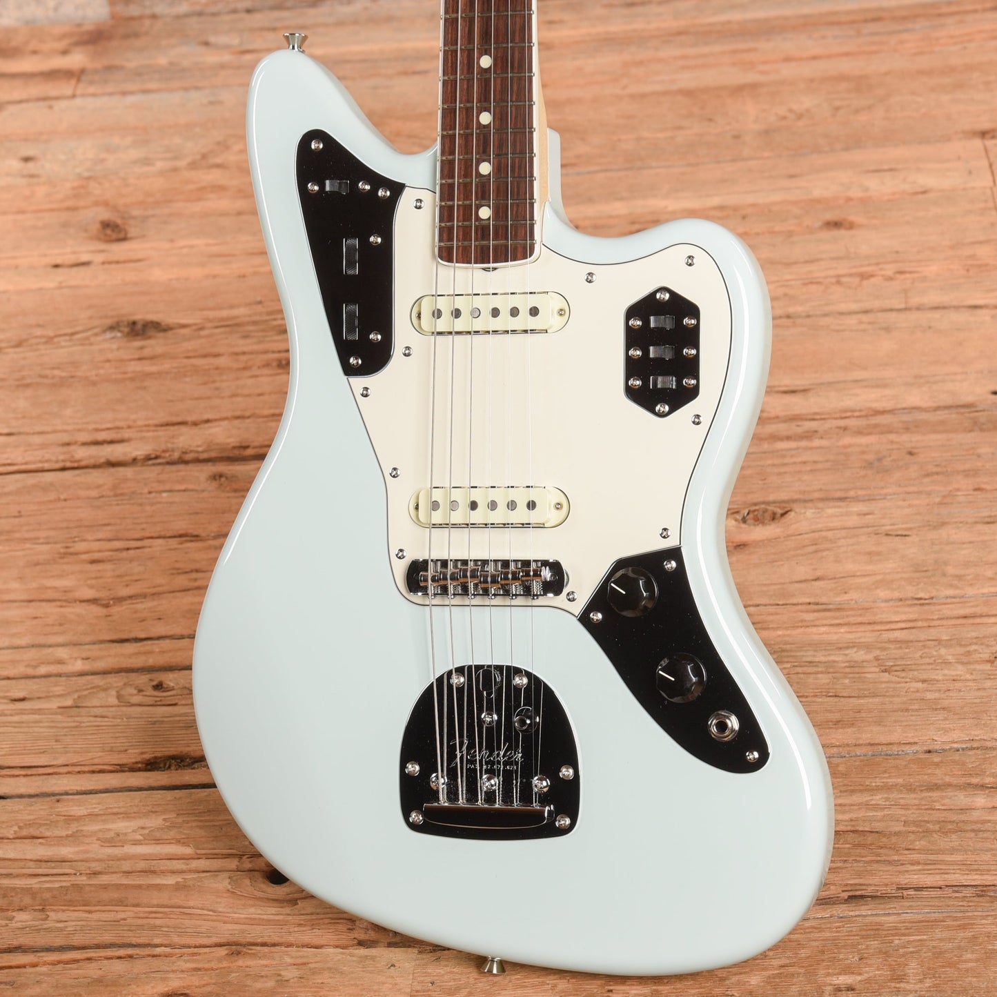 Fender Limited Edition MIJ Traditional '60s Jaguar Sonic Blue 2024
