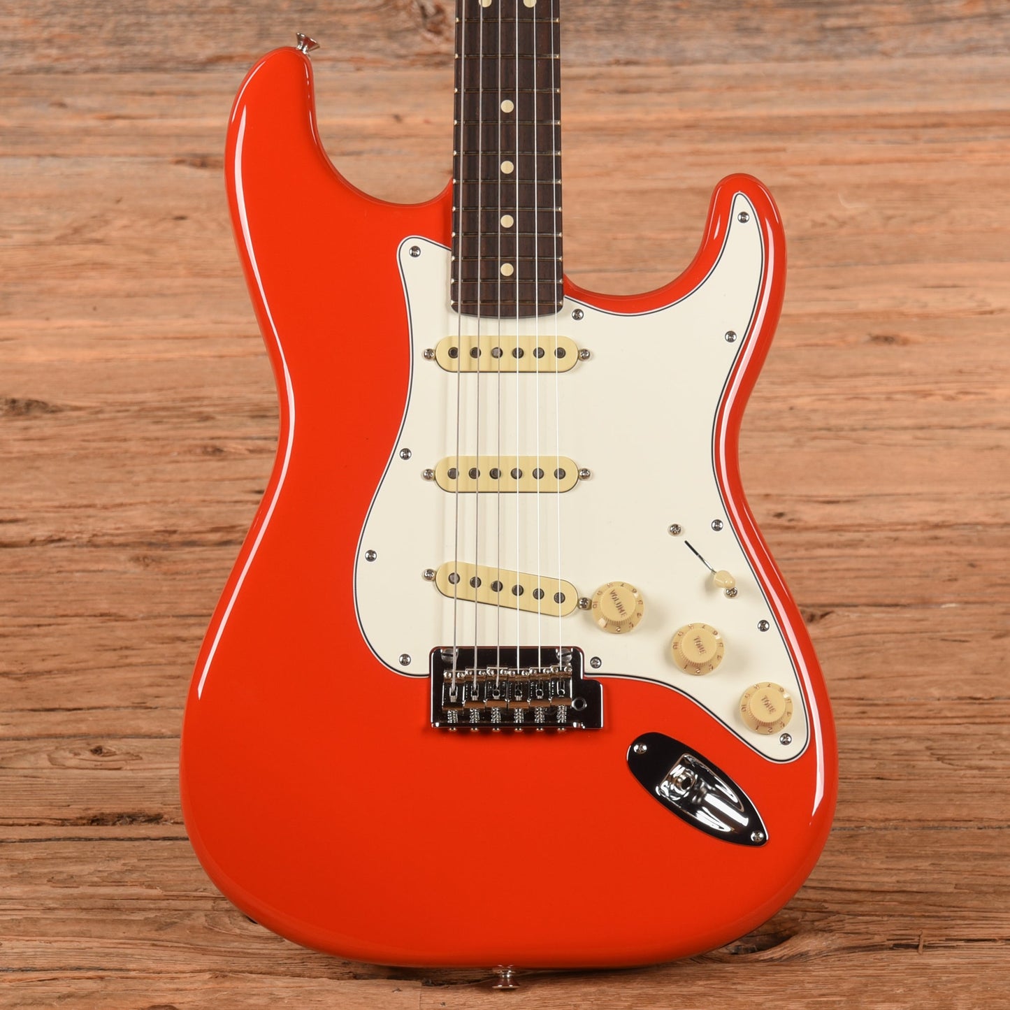 Fender Player II Stratocaster Coral Red 2025