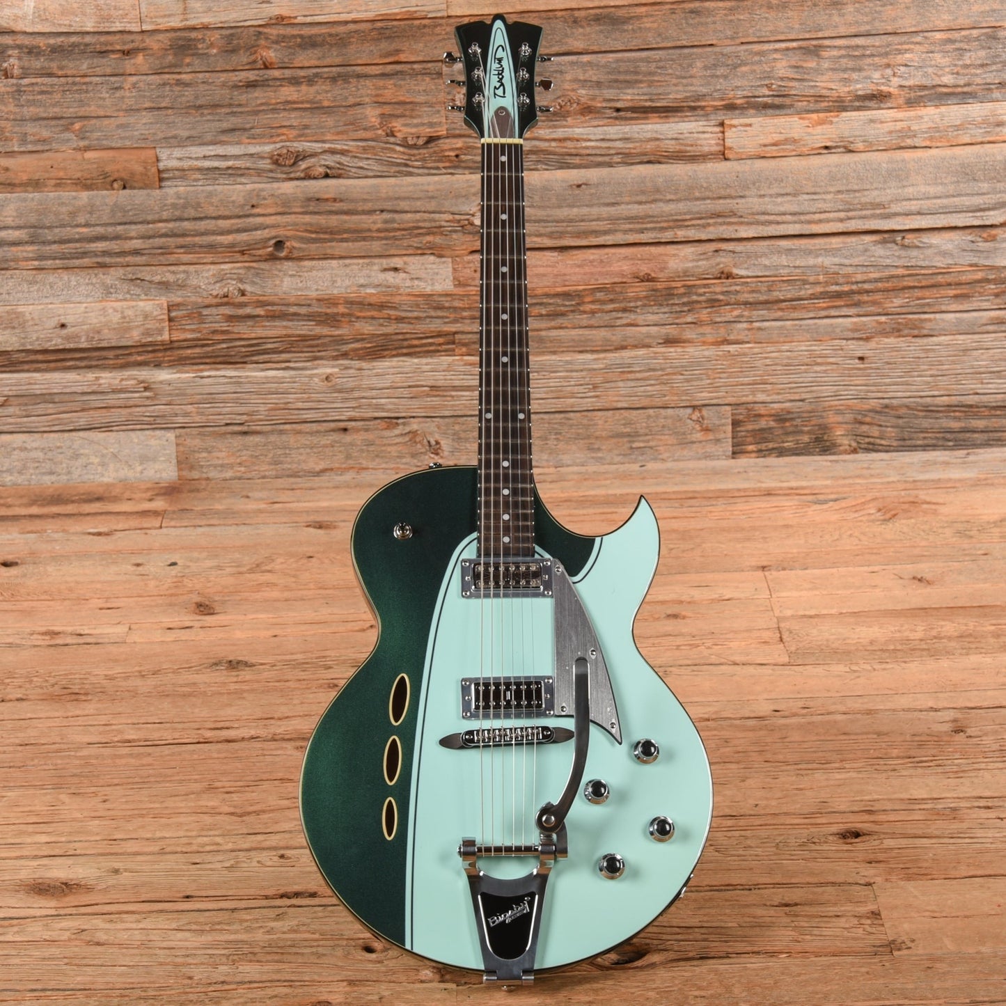 Eastwood Backlund Rockerbox II DLX 2024