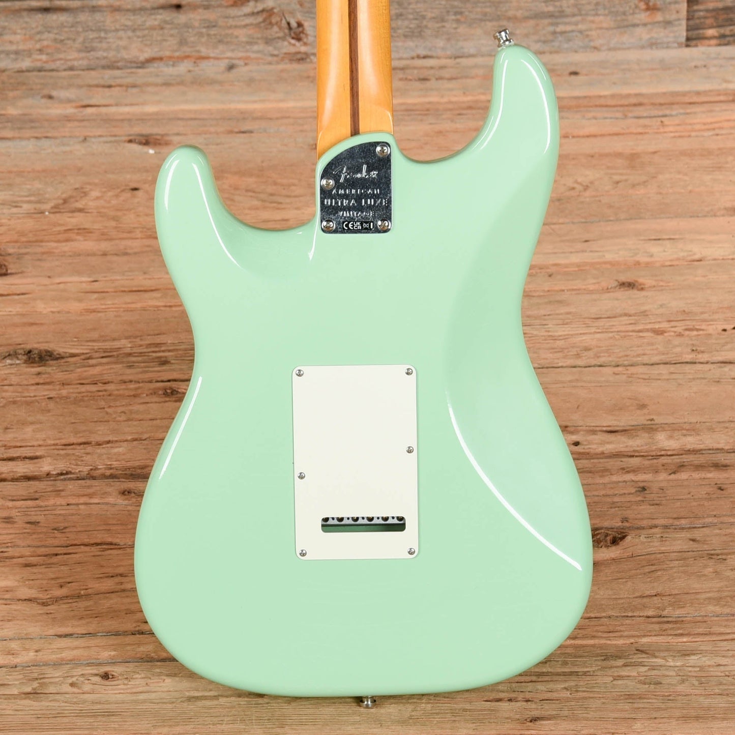 Fender American Ultra Luxe Vintage '60s Stratocaster Surf Green 2025