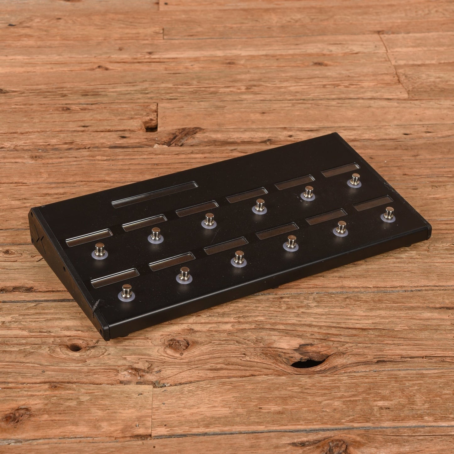 Line 6 Helix Rack with Foot Controller