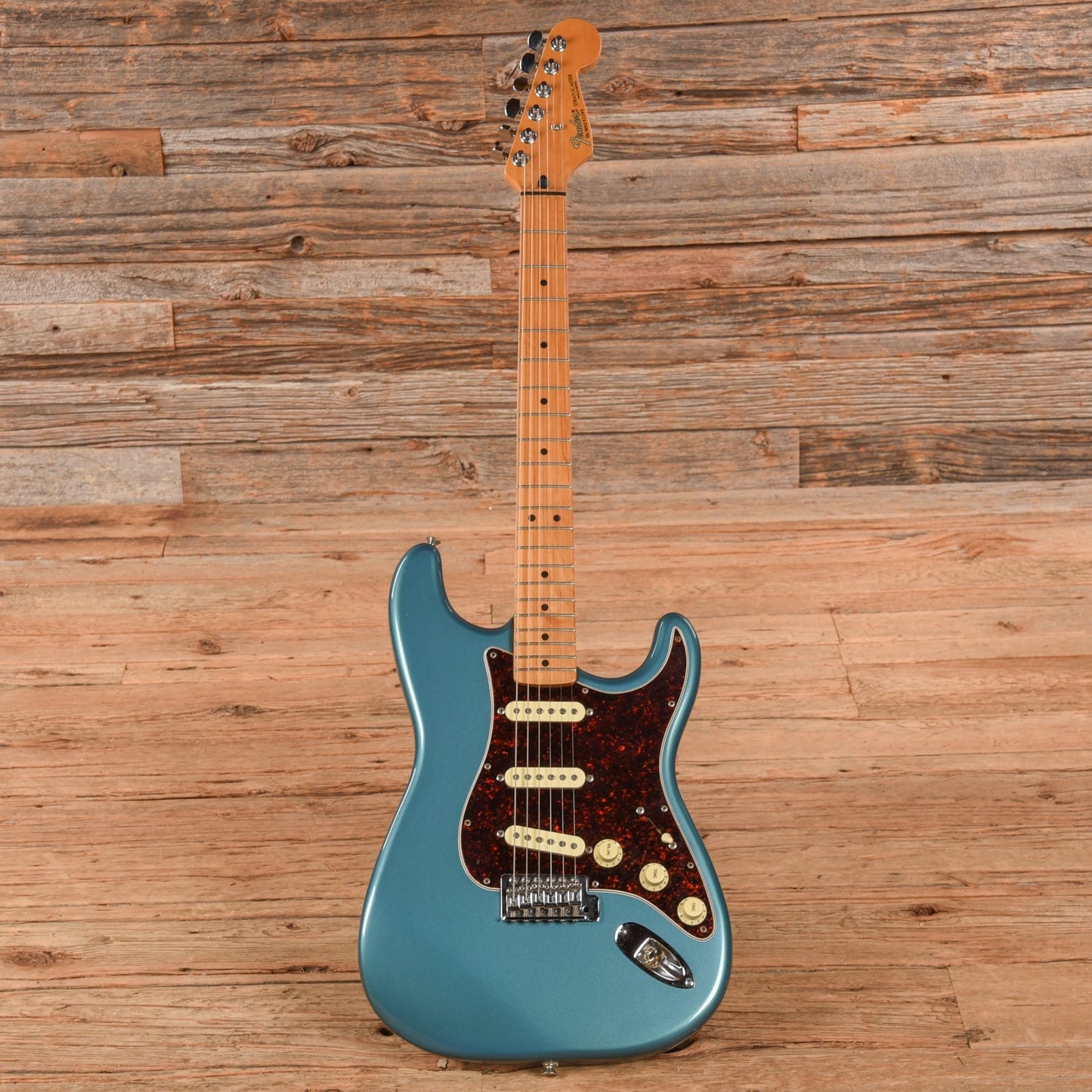 Fender Standard Stratocaster Lake Placid Blue 1992