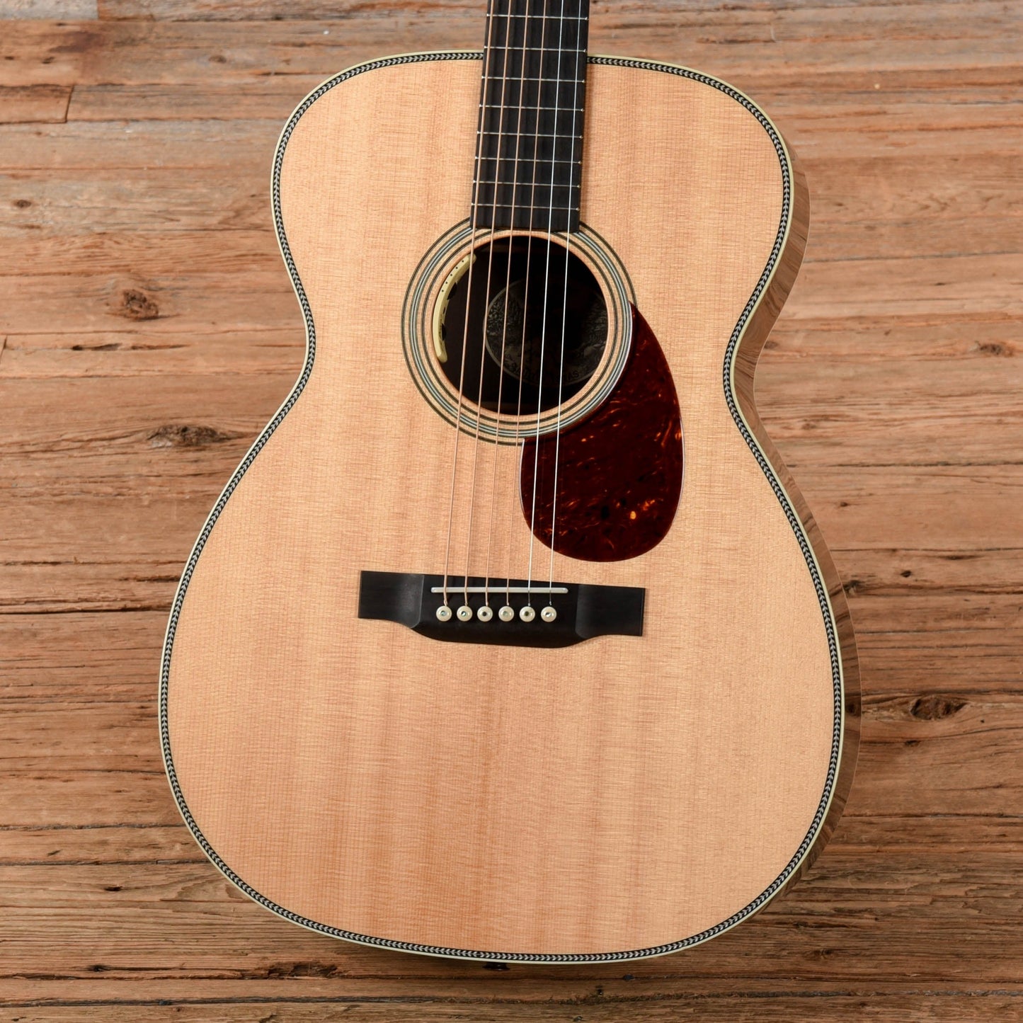 Collings 002H 14-Fret Natural