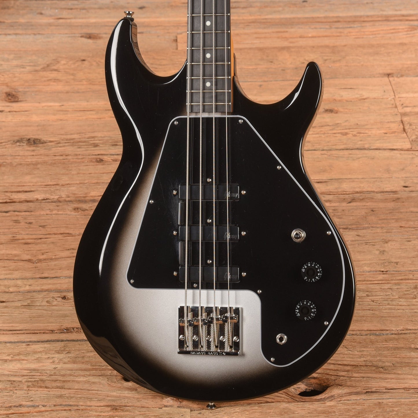 Epiphone Mike Dirnt Signature Grabber G3 Silverburst 2025