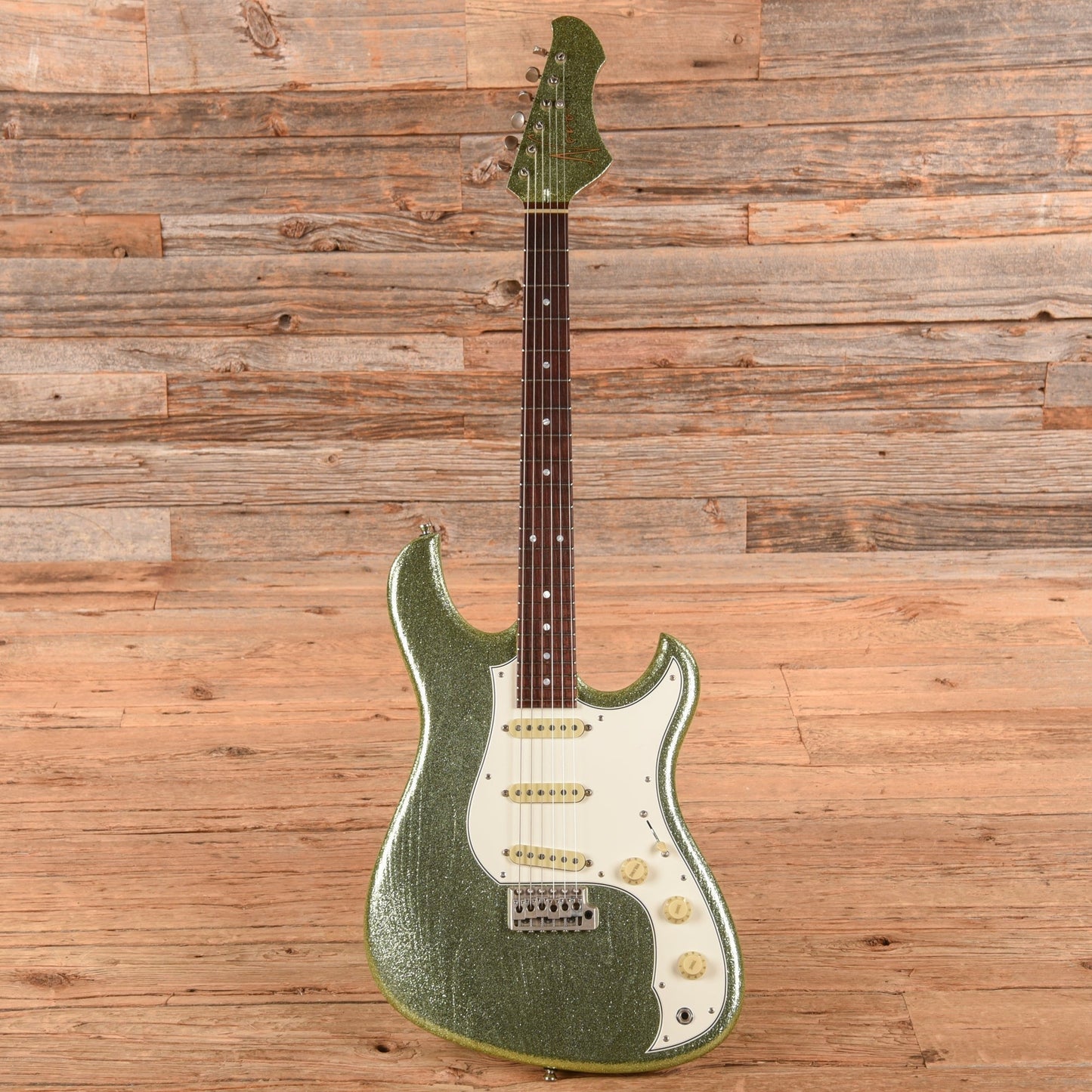 Novo Idris S3 Coke Bottle Green Sparkle 2024