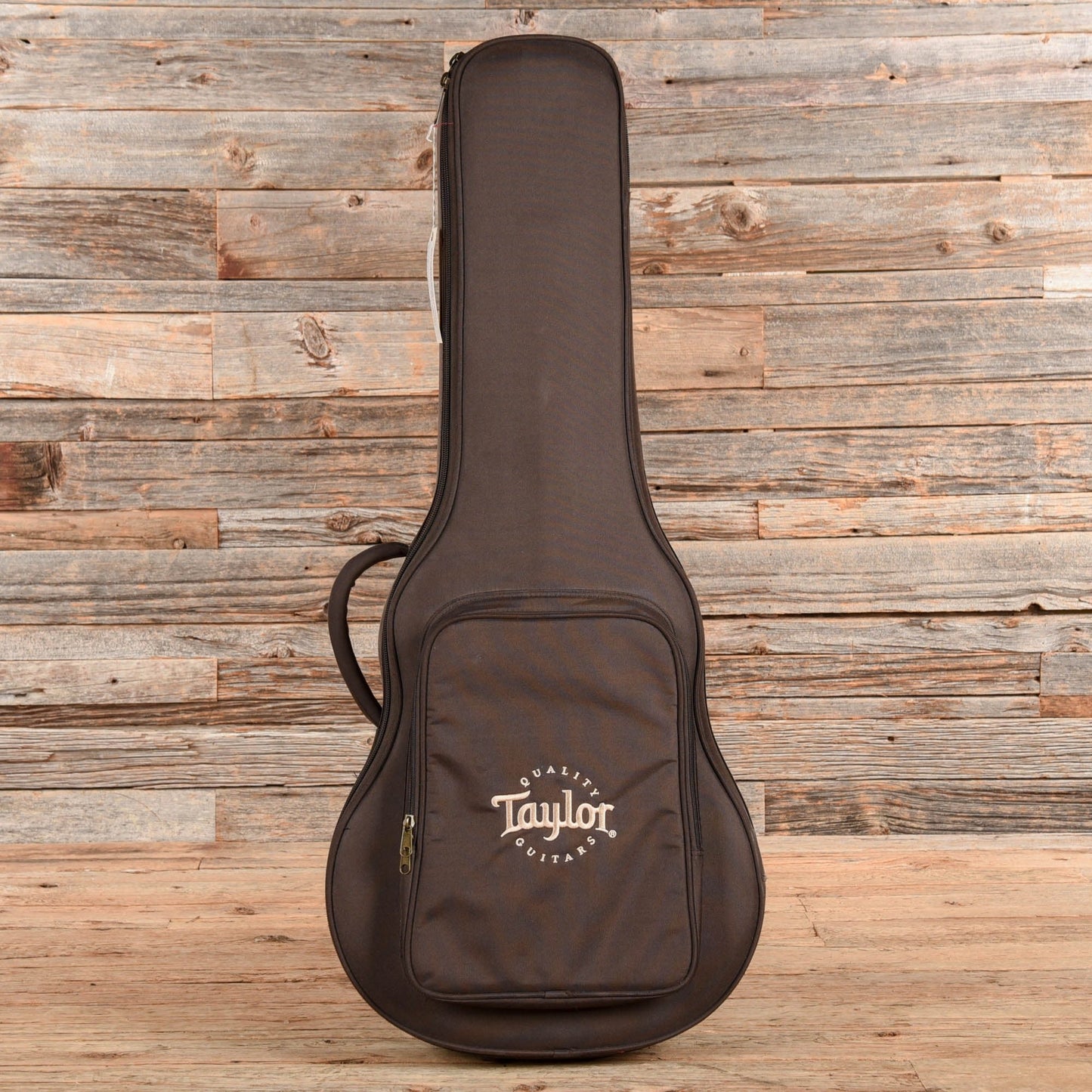 Taylor 811e Grand Theater Natural 2021