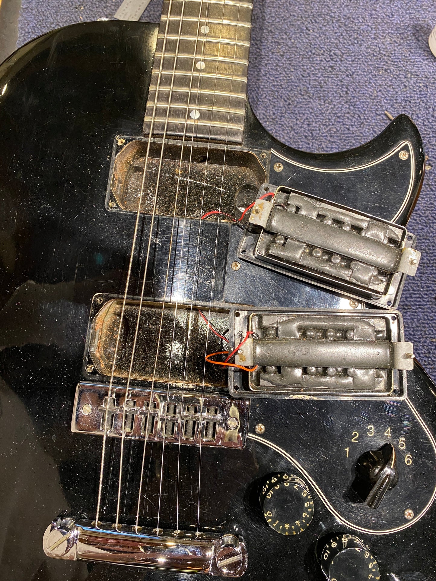 Gibson L-6S Black 1976
