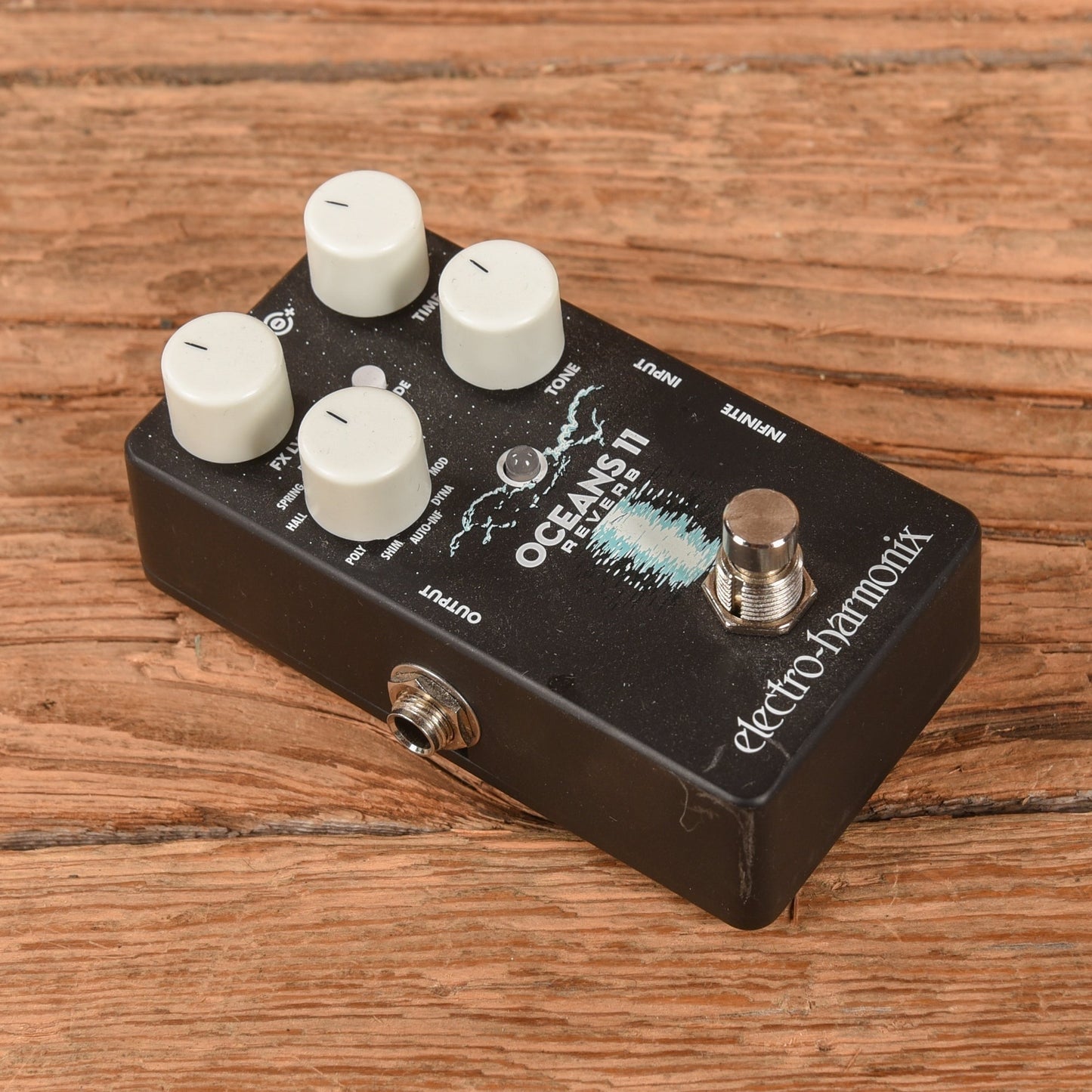 Electro-Harmonix Oceans 11 Reverb