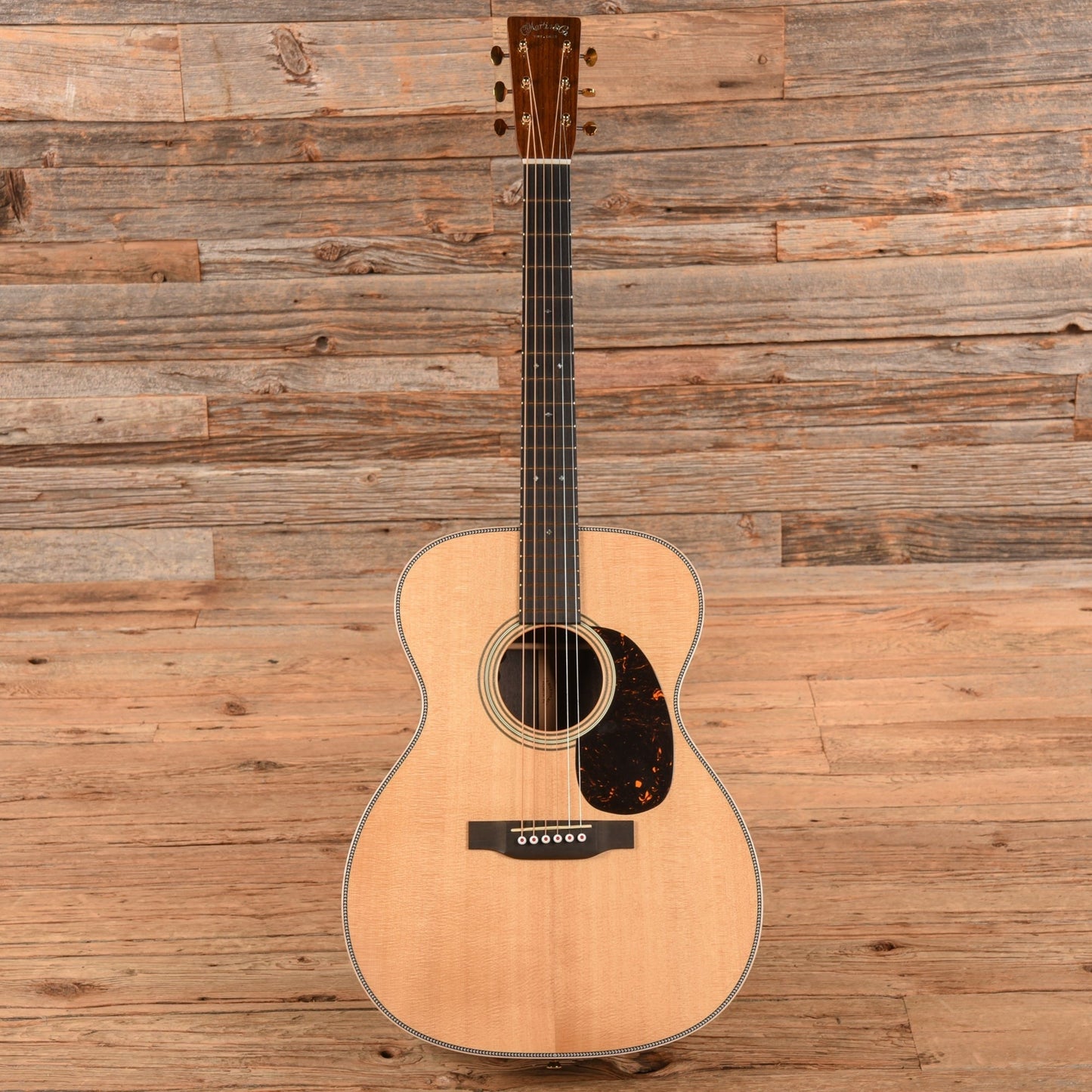 Martin 000-28E Modern Deluxe Natural 2024