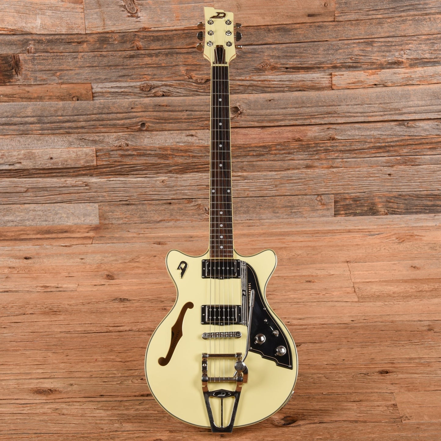 Duesenberg Fullerton TV White