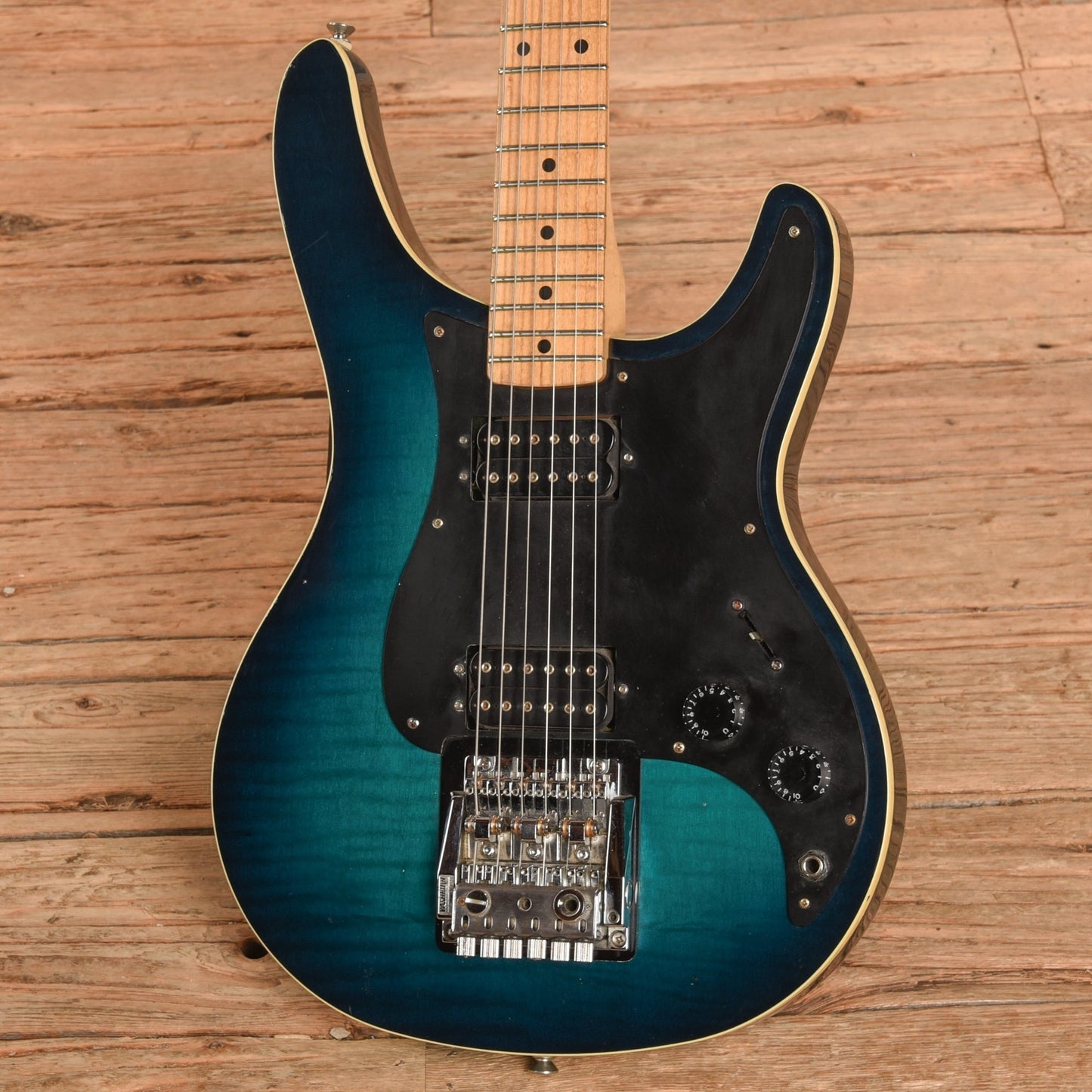 Washburn Force 6